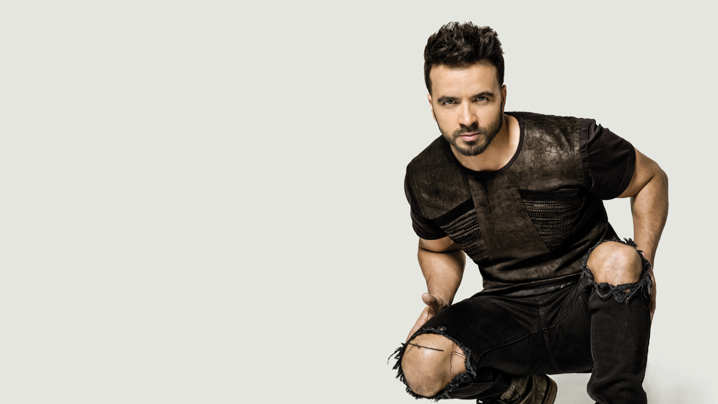 Luis Fonsi Pic Wallpapers