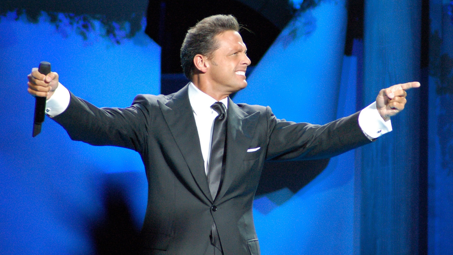 Luis Miguel Wallpapers