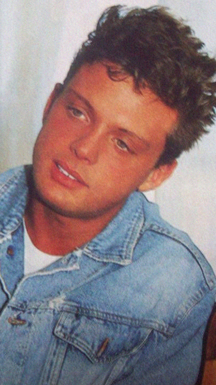 Luis Miguel Wallpapers