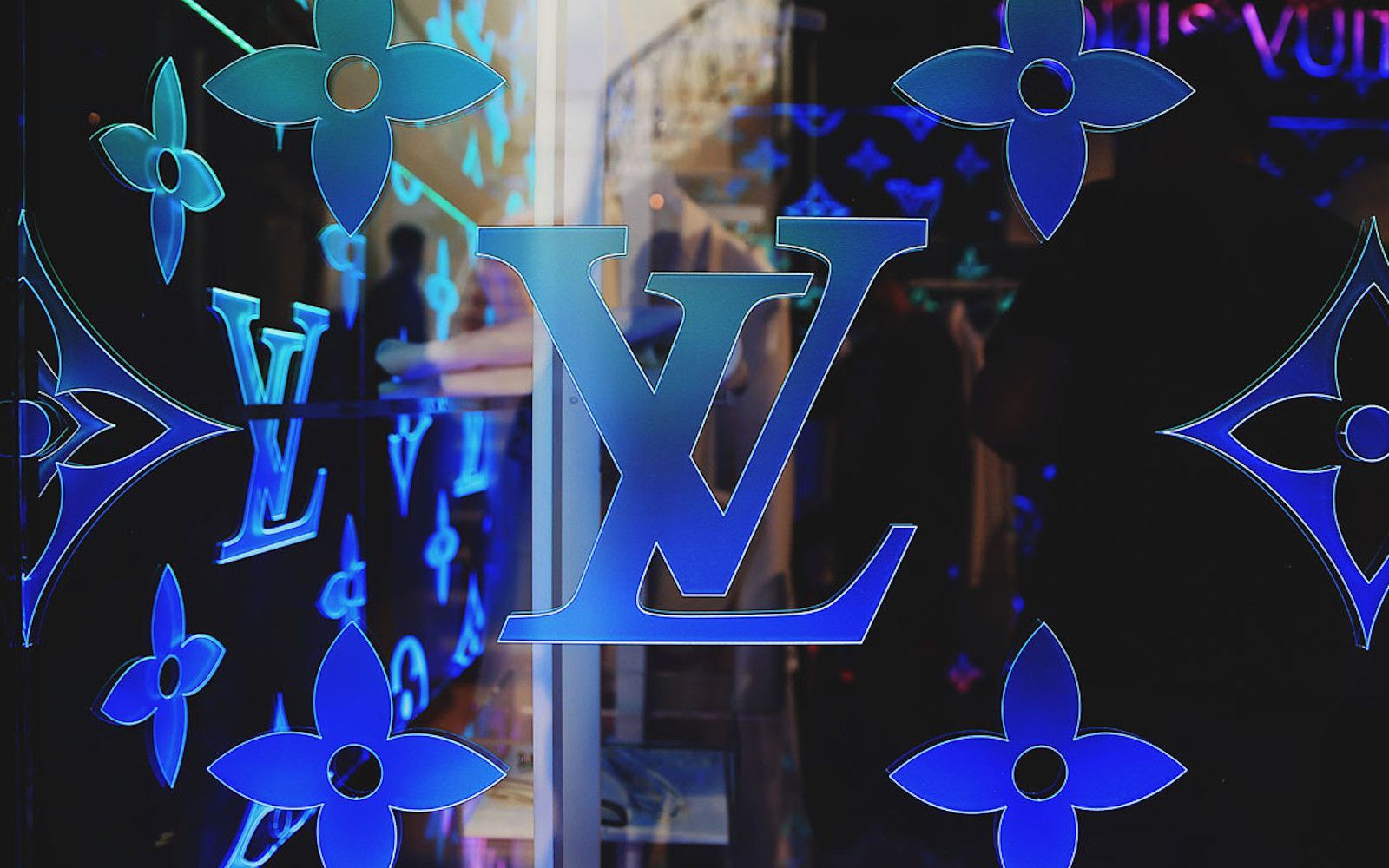 Lv Blue Wallpapers