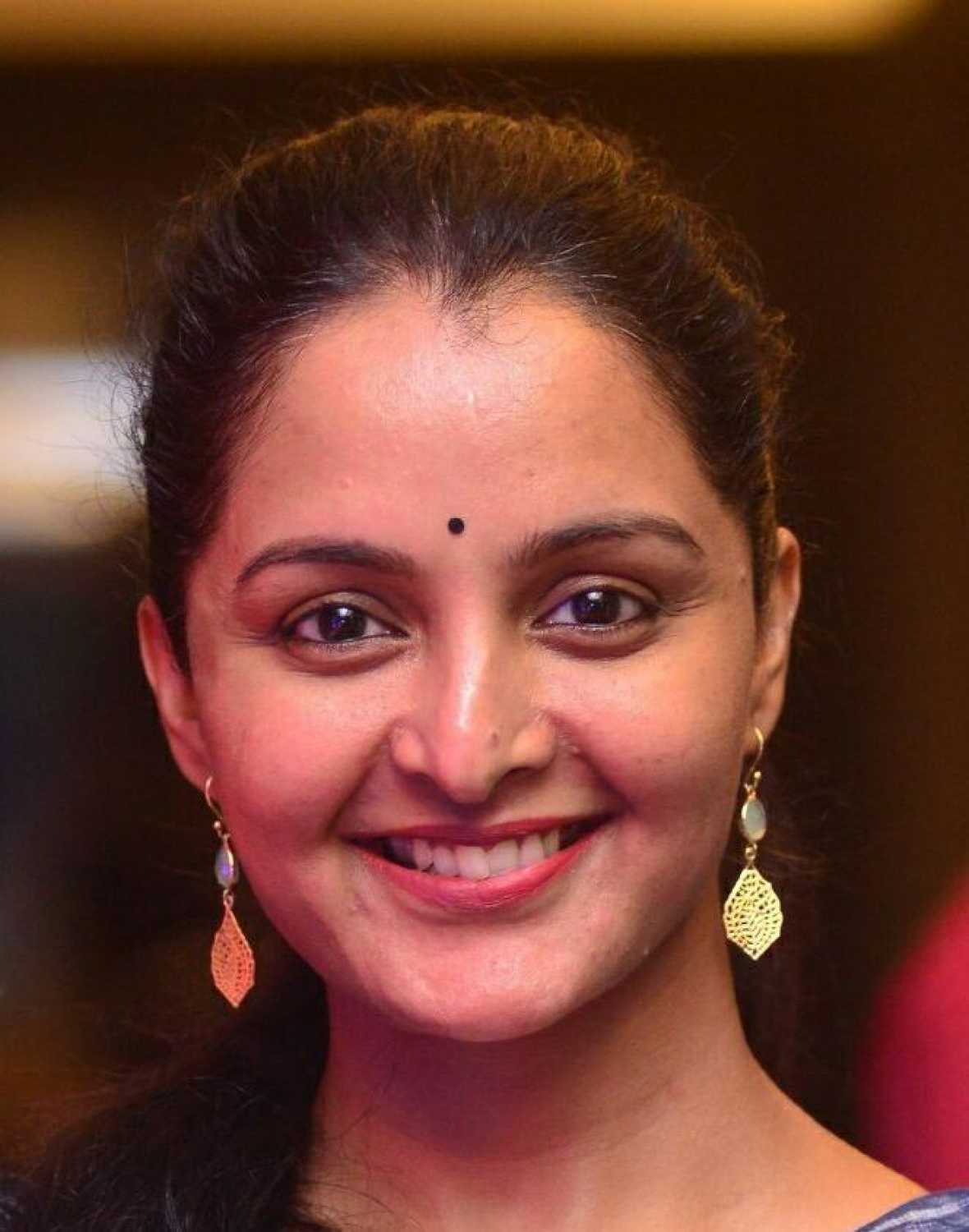 Manju Warrier Latest Photos Wallpapers