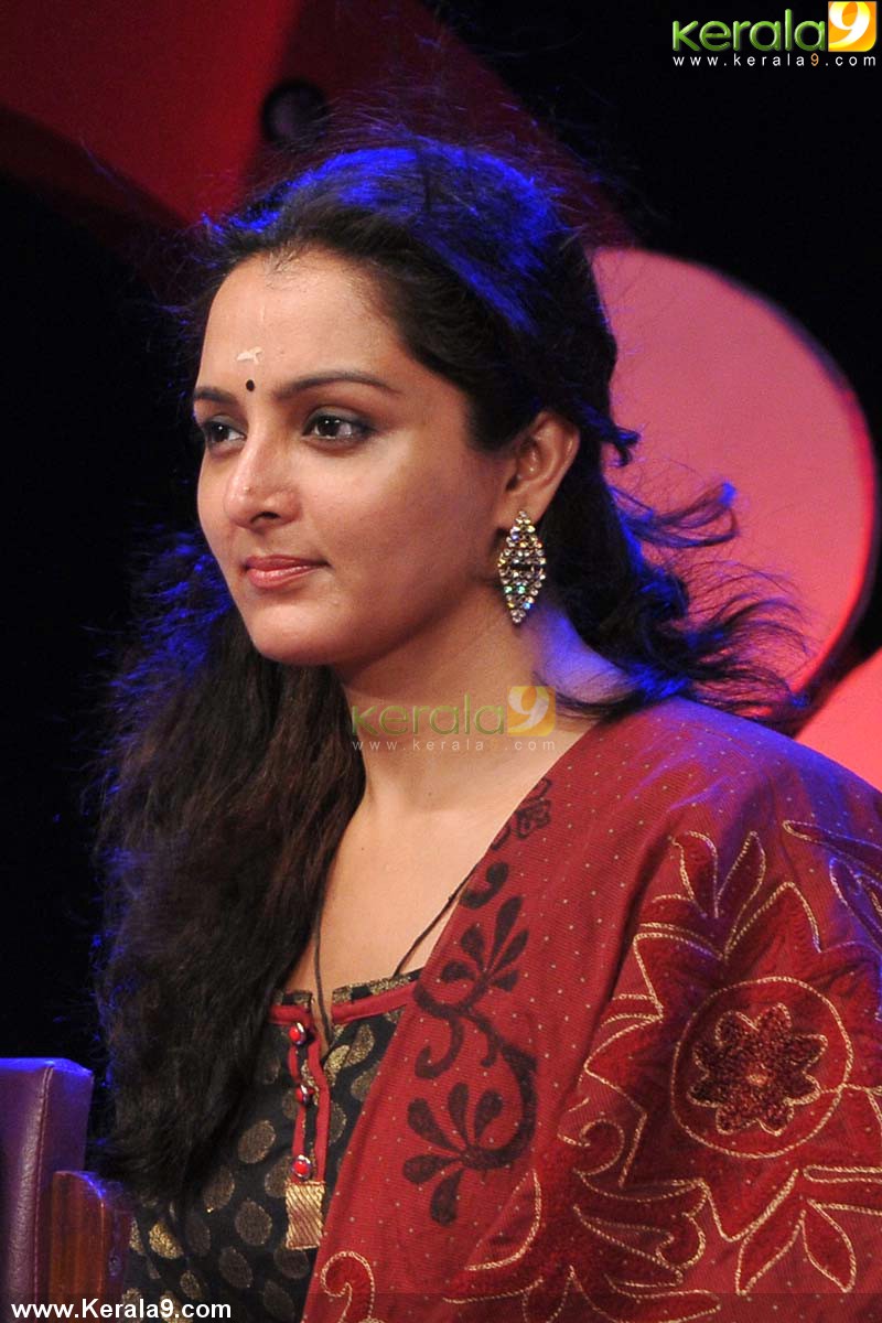 Manju Warrier Latest Photos Wallpapers