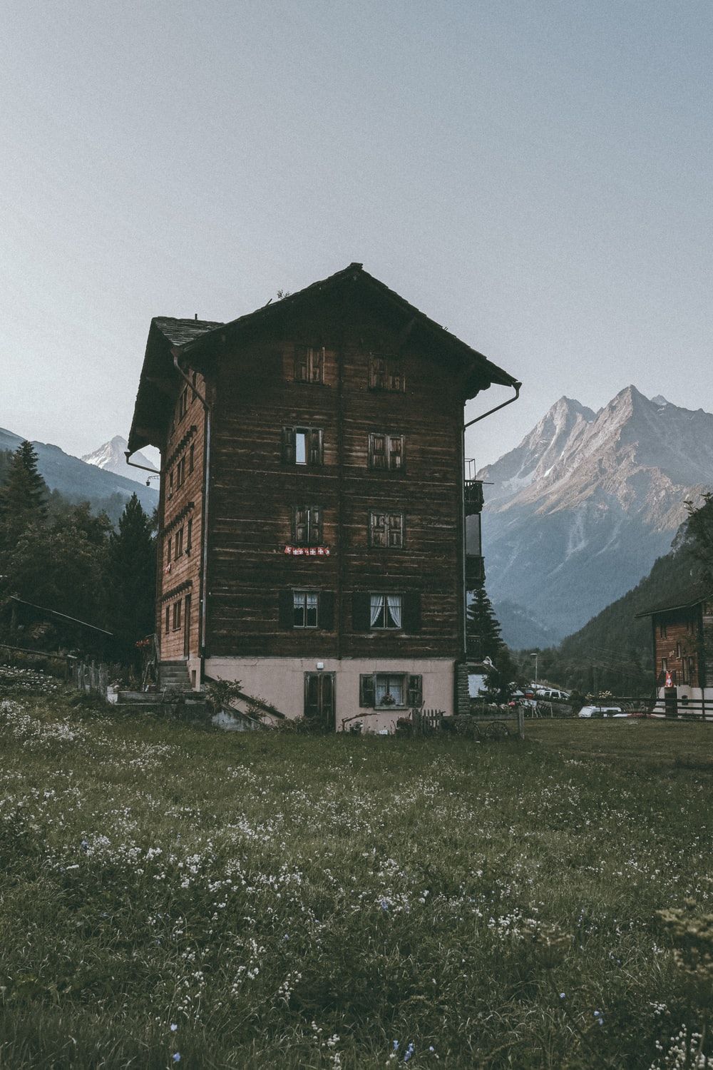 Meadowlark Log Homes Swiss Chalet Wallpapers