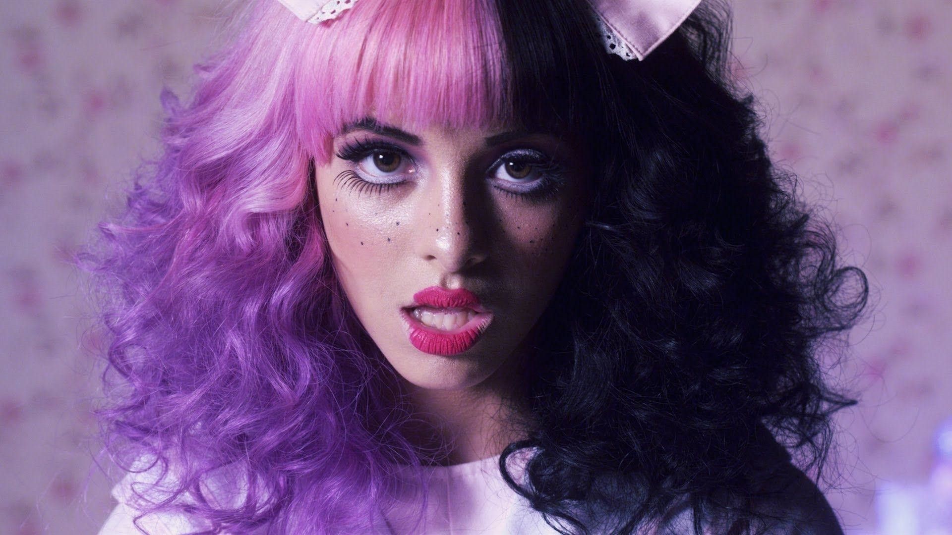 Melanie Martinez Laptop Wallpapers