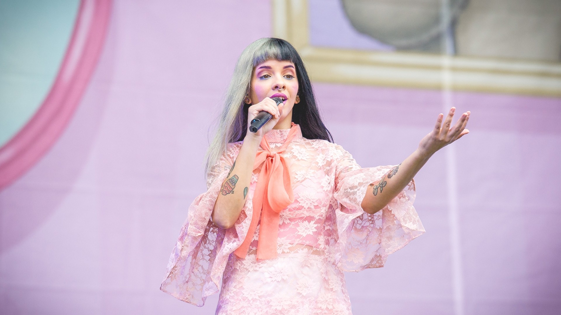 Melanie Martinez Laptop Wallpapers