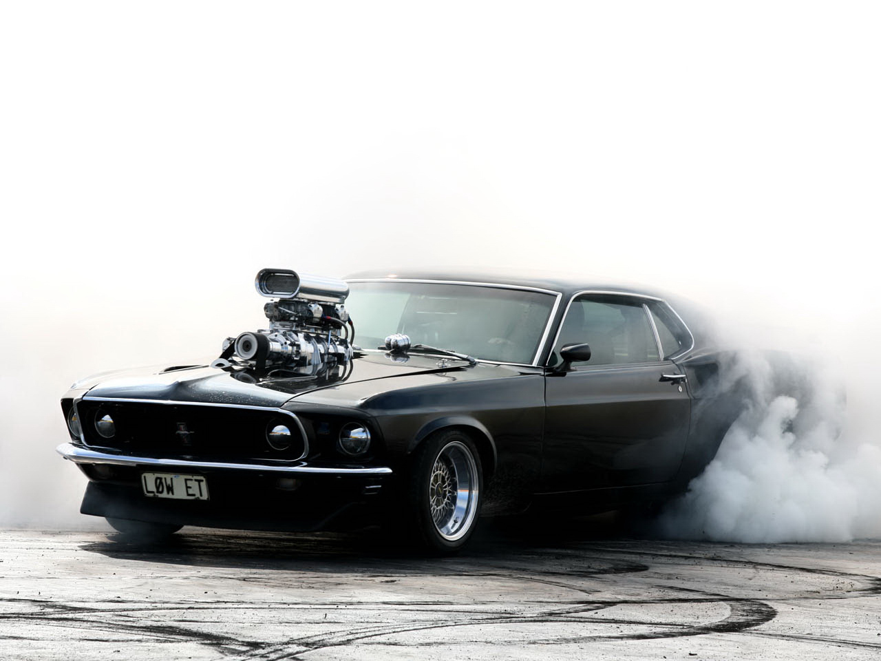 Mustang Burnout Wallpapers