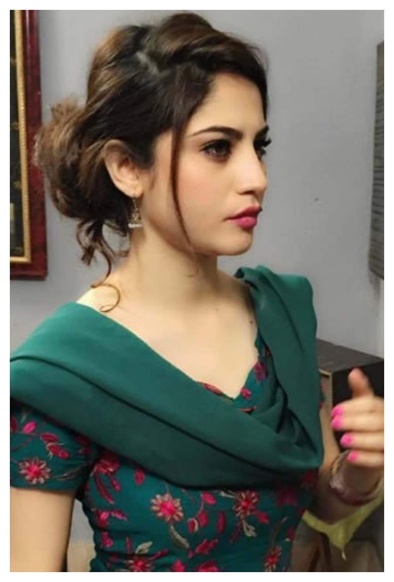 Neelam Muneer Hot Wallpapers