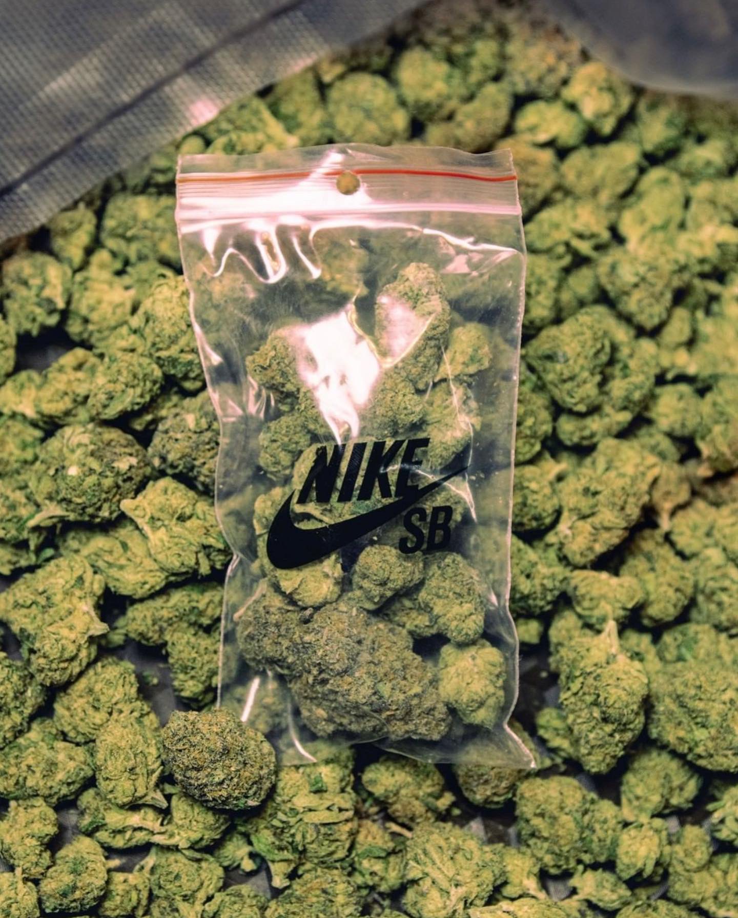 Nike Weed Wallpapers