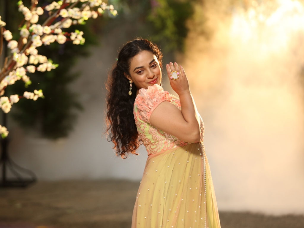 Nithya Menen Hot Wallpapers