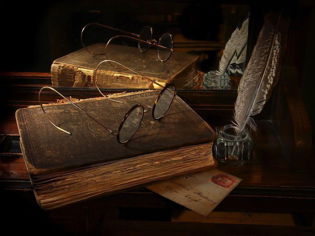 Old Books Wallpapers