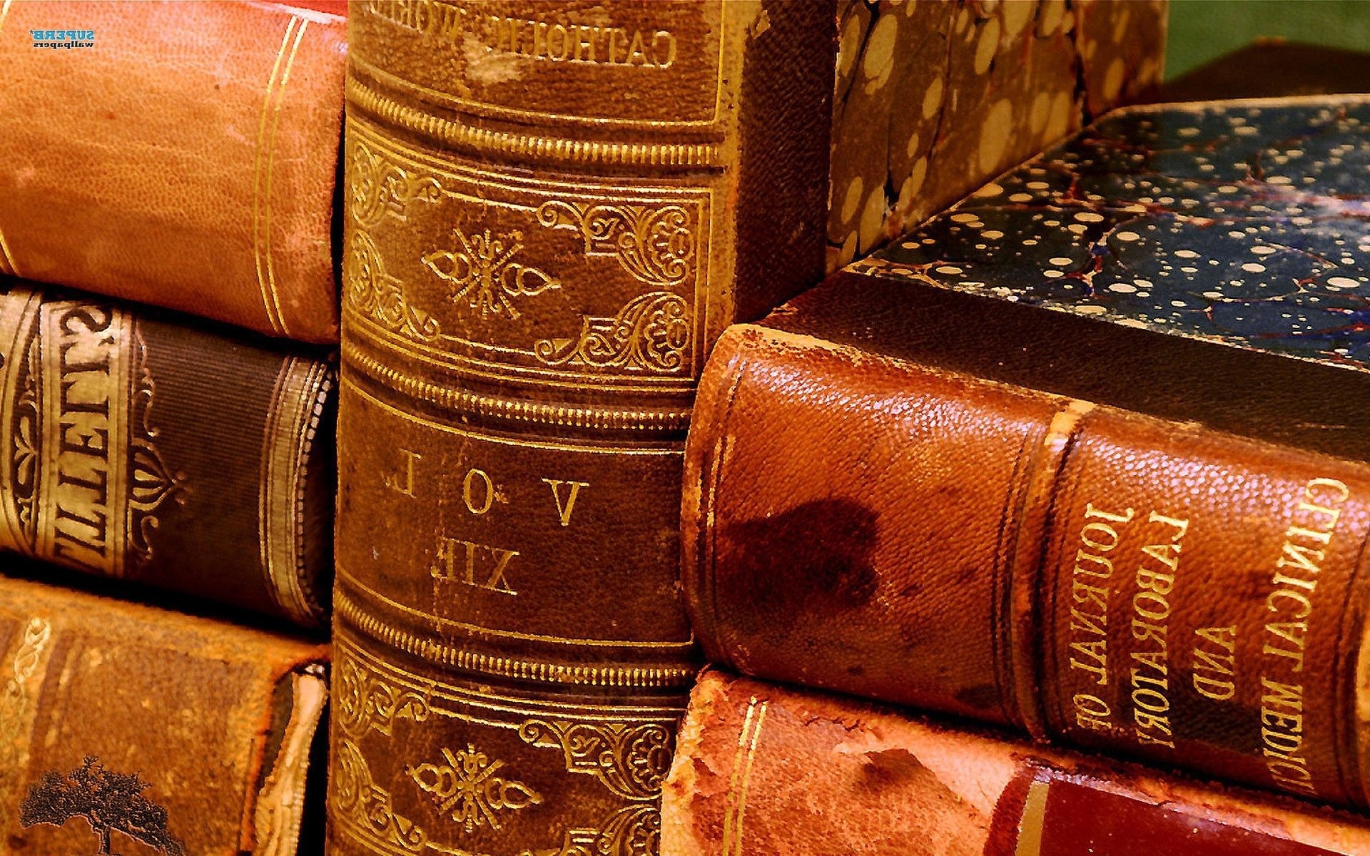 Old Books Wallpapers