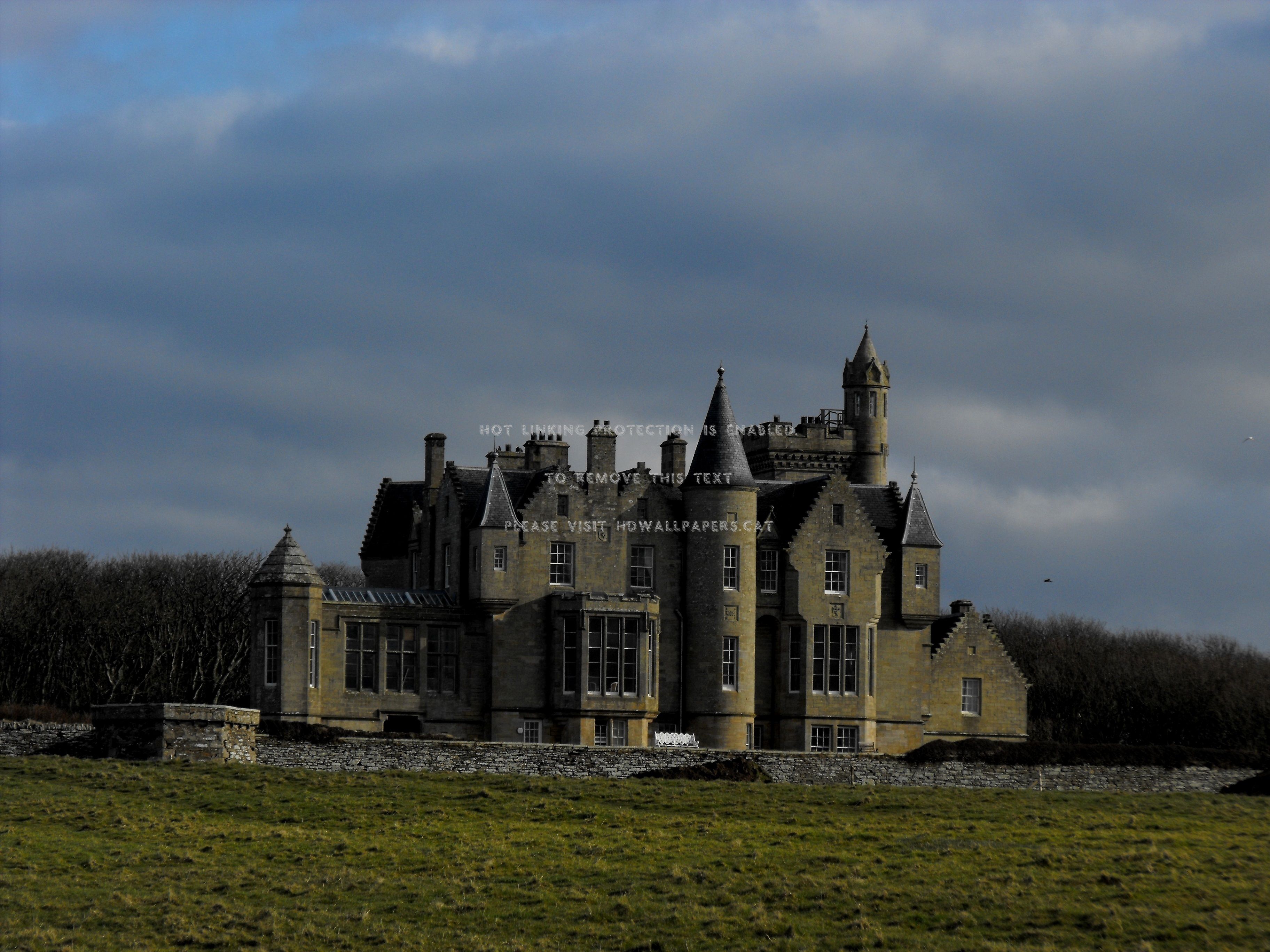 Old Victorian Castle Wallpapers