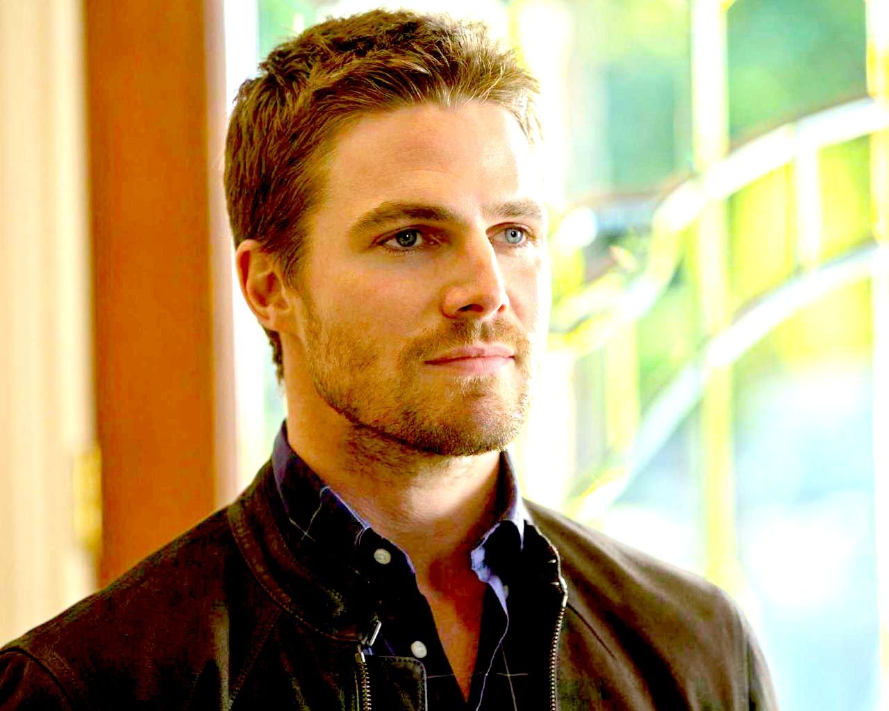 Oliver Queen Wallpapers