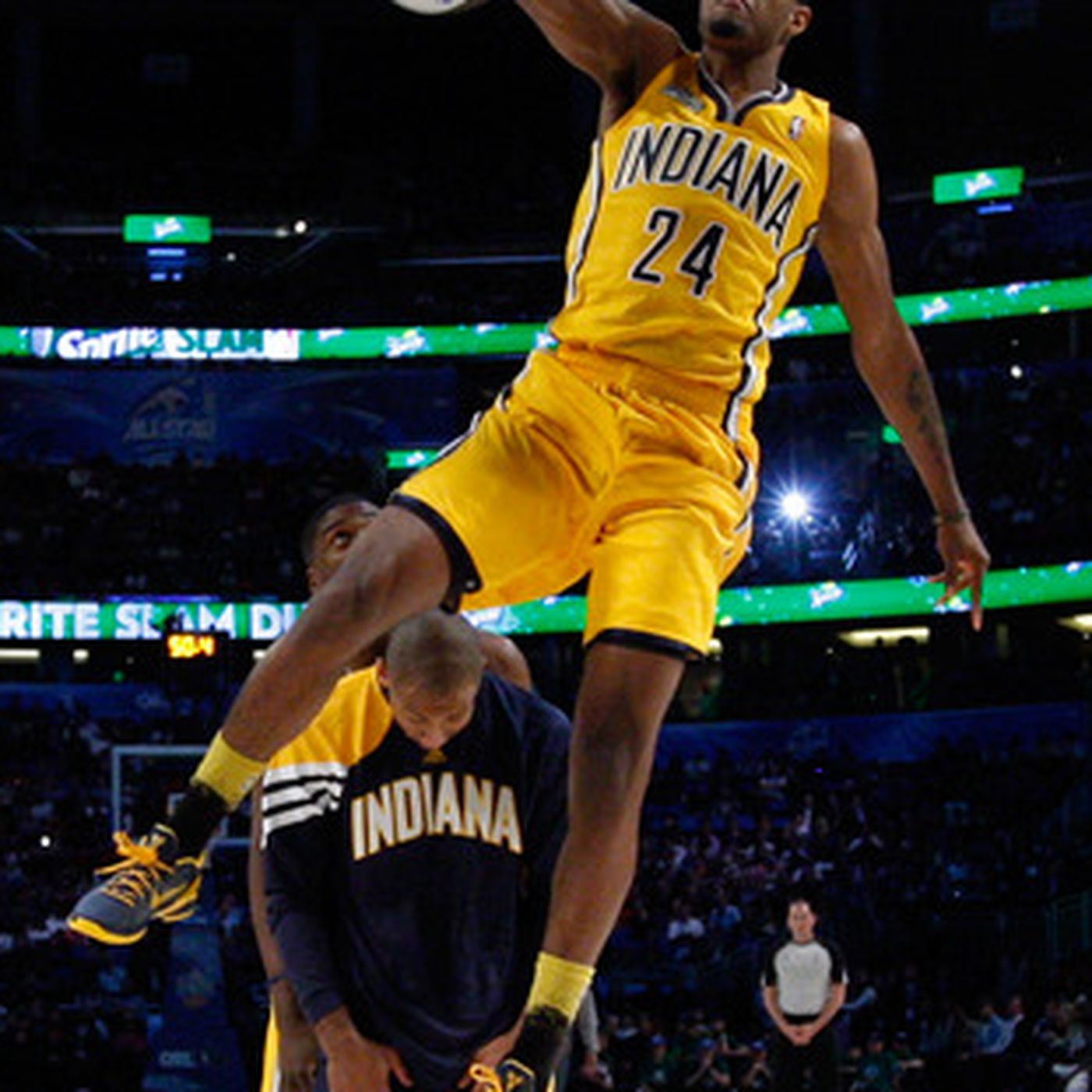 Paul George Dunk Wallpapers