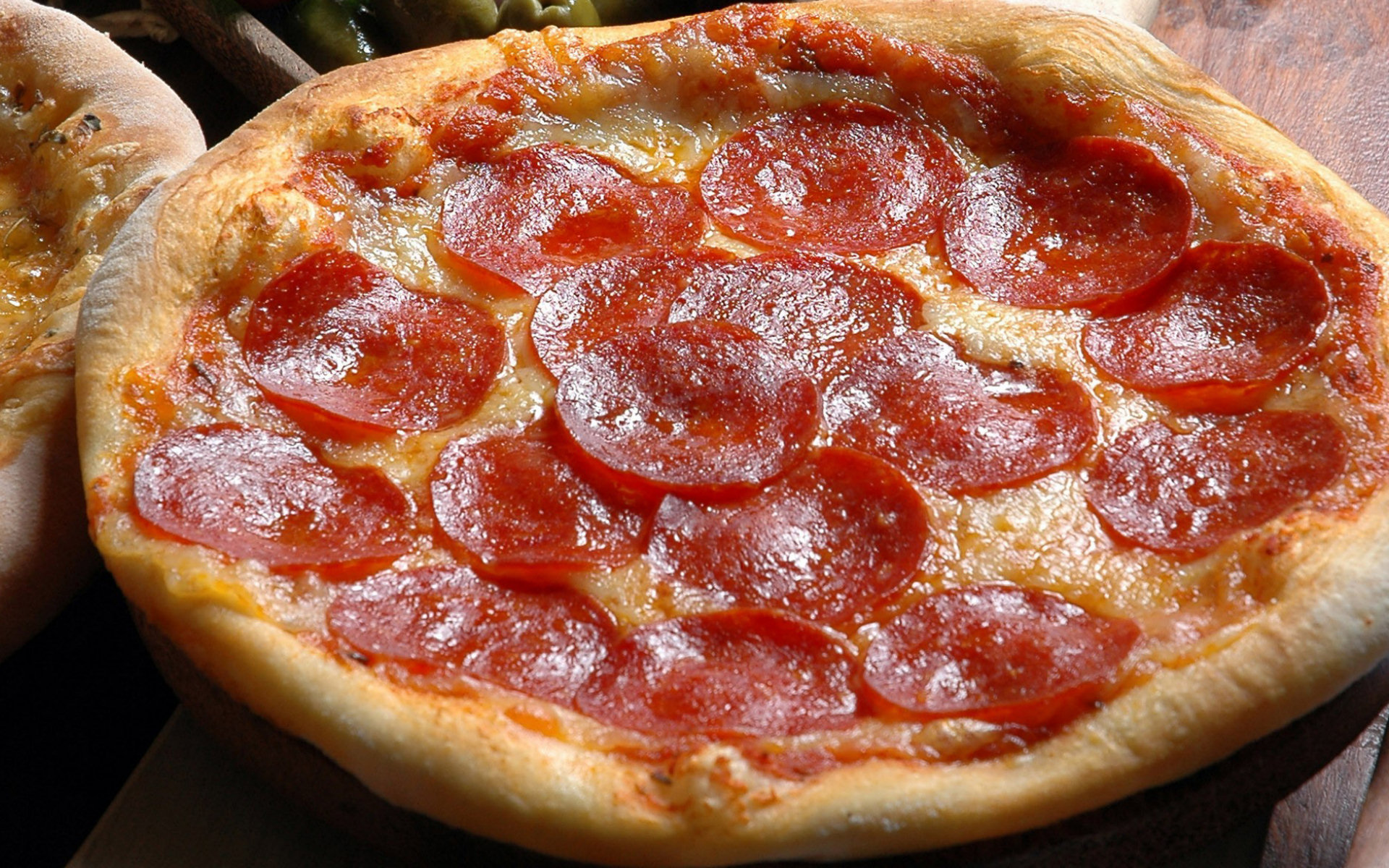 Pepperoni Pizza Wallpapers