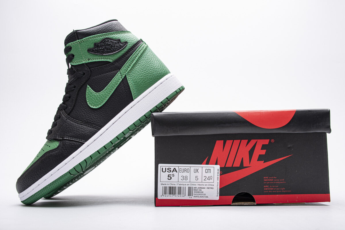 Pine Green Jordan 1 Wallpapers