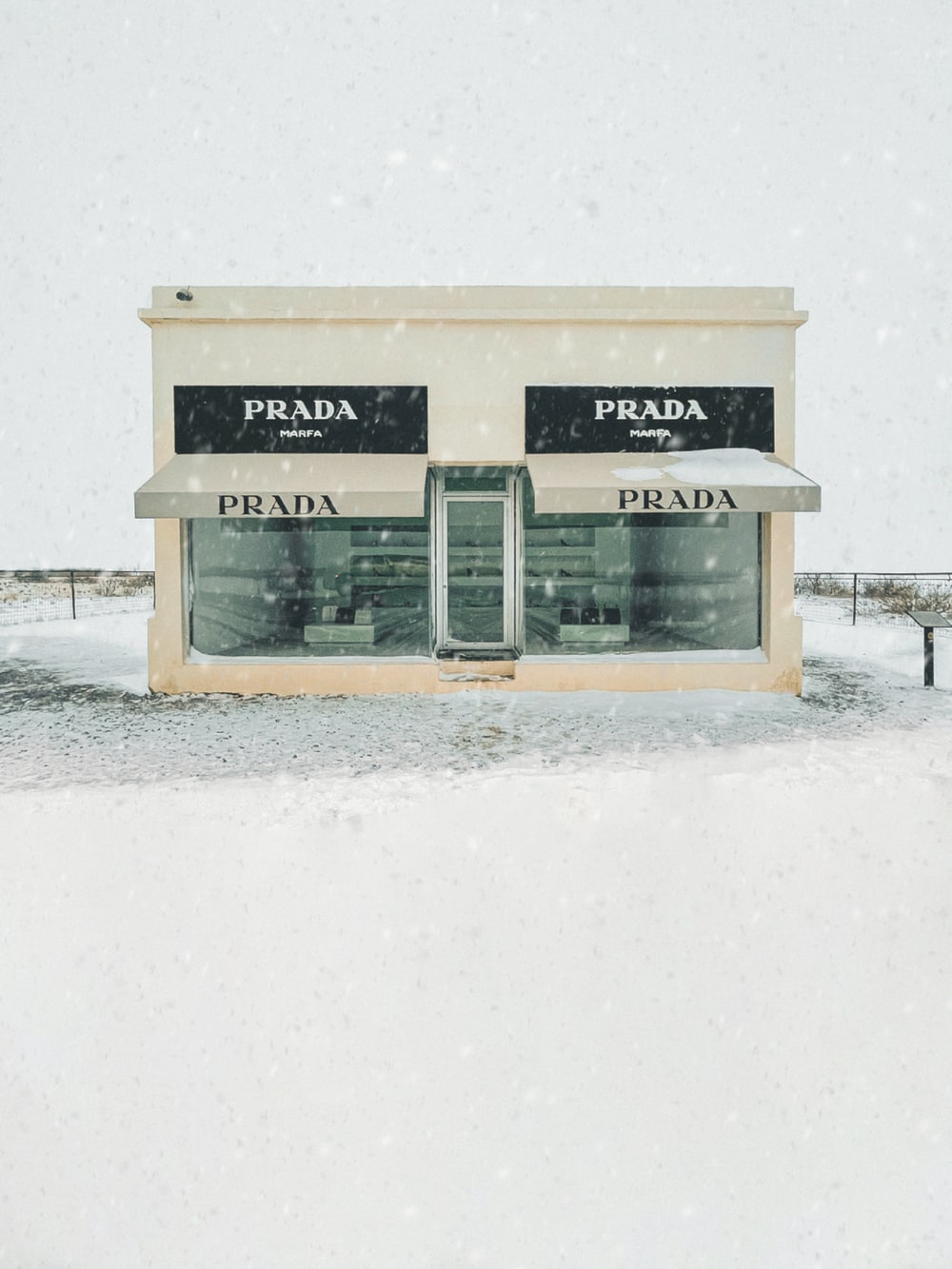 Prada Wallpapers