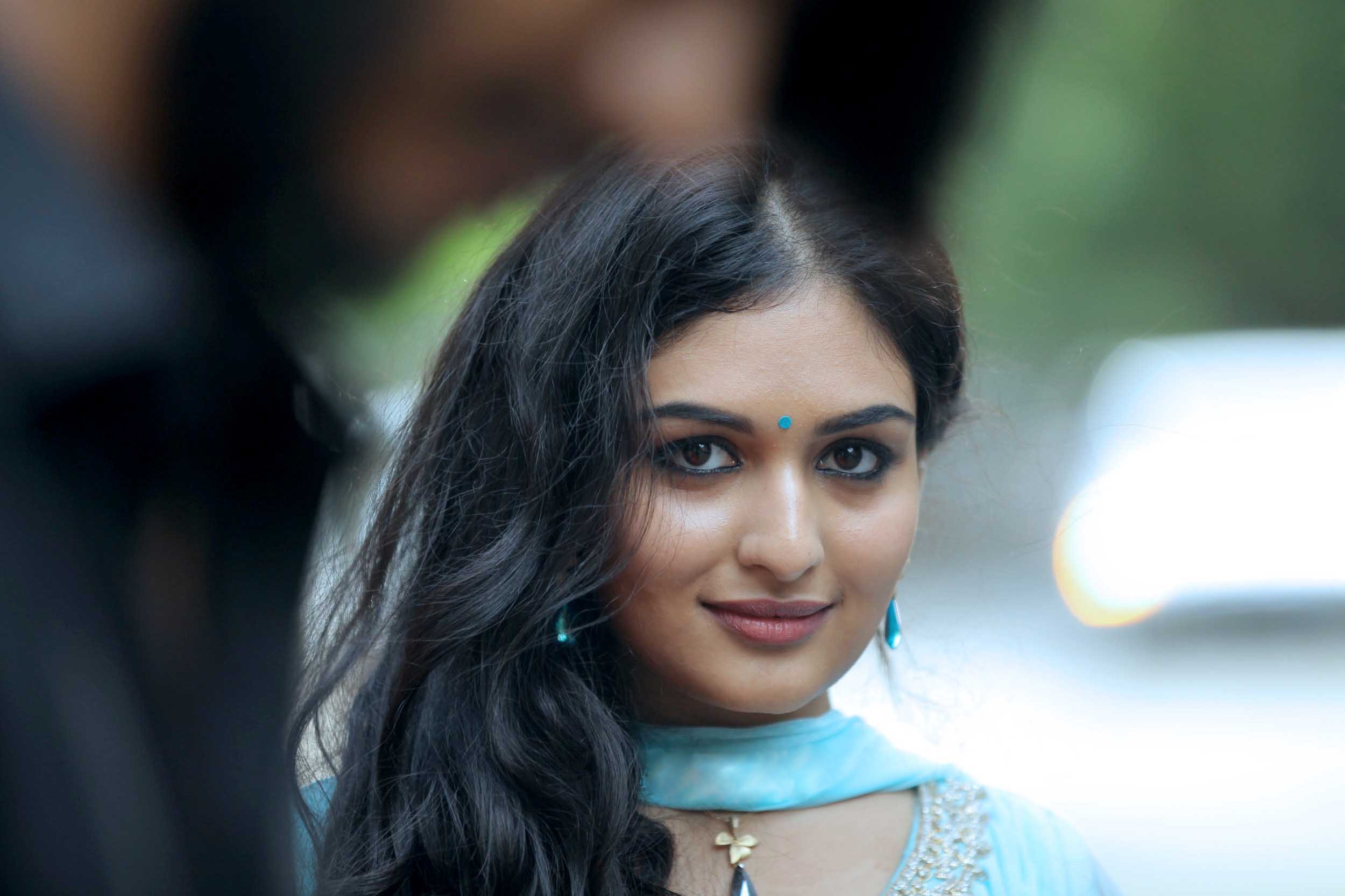 Prayaga Martin Hot Wallpapers