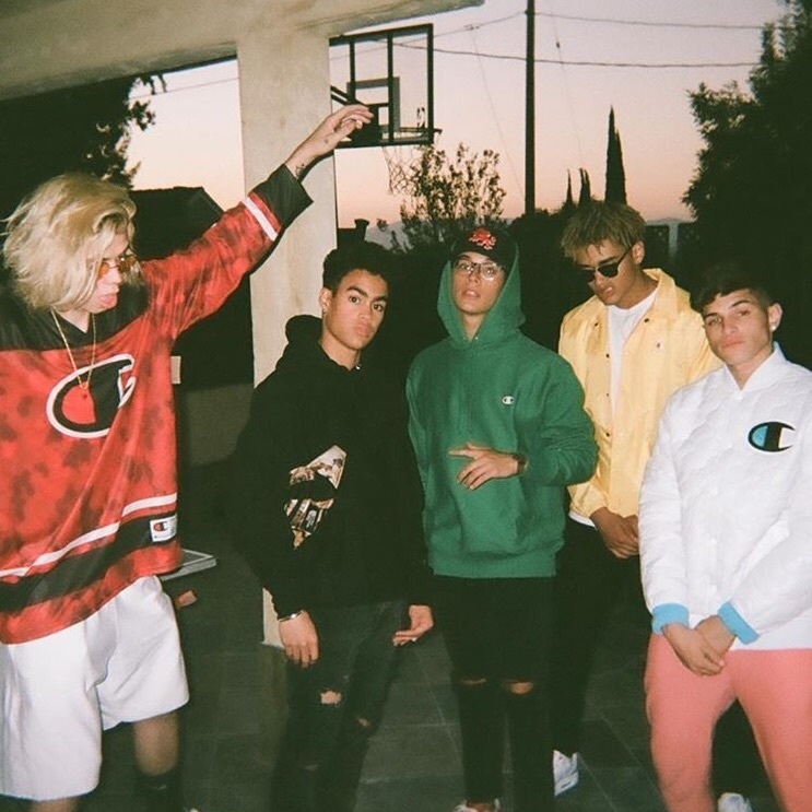 Prettymuch Wallpapers