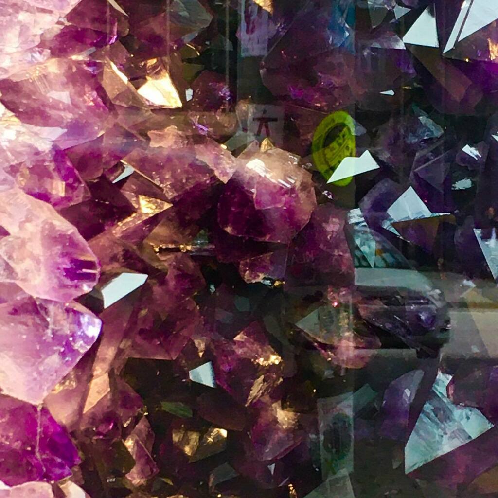 Purple Crystal Aesthetic Wallpapers