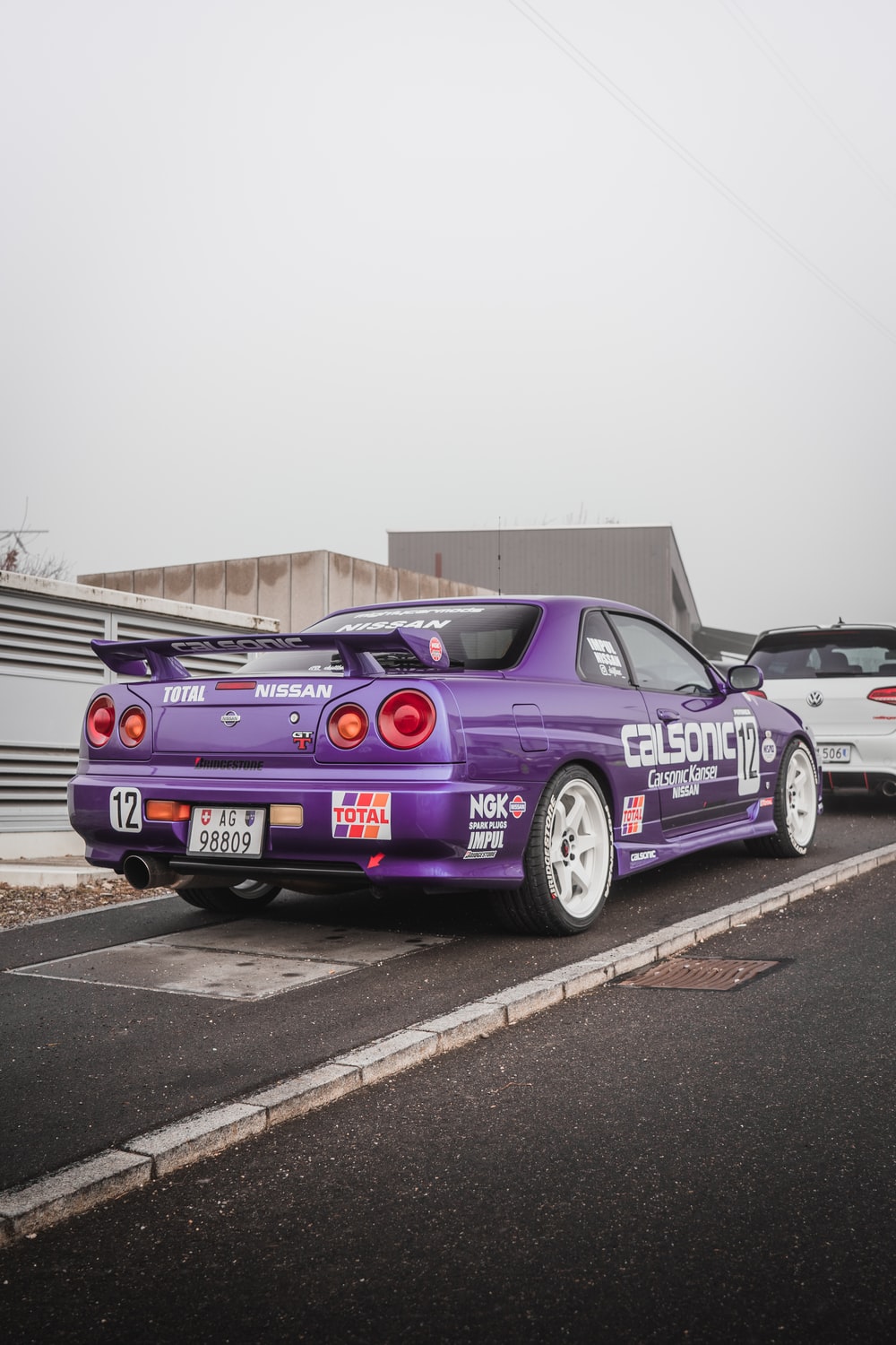 R34 Wallpapers