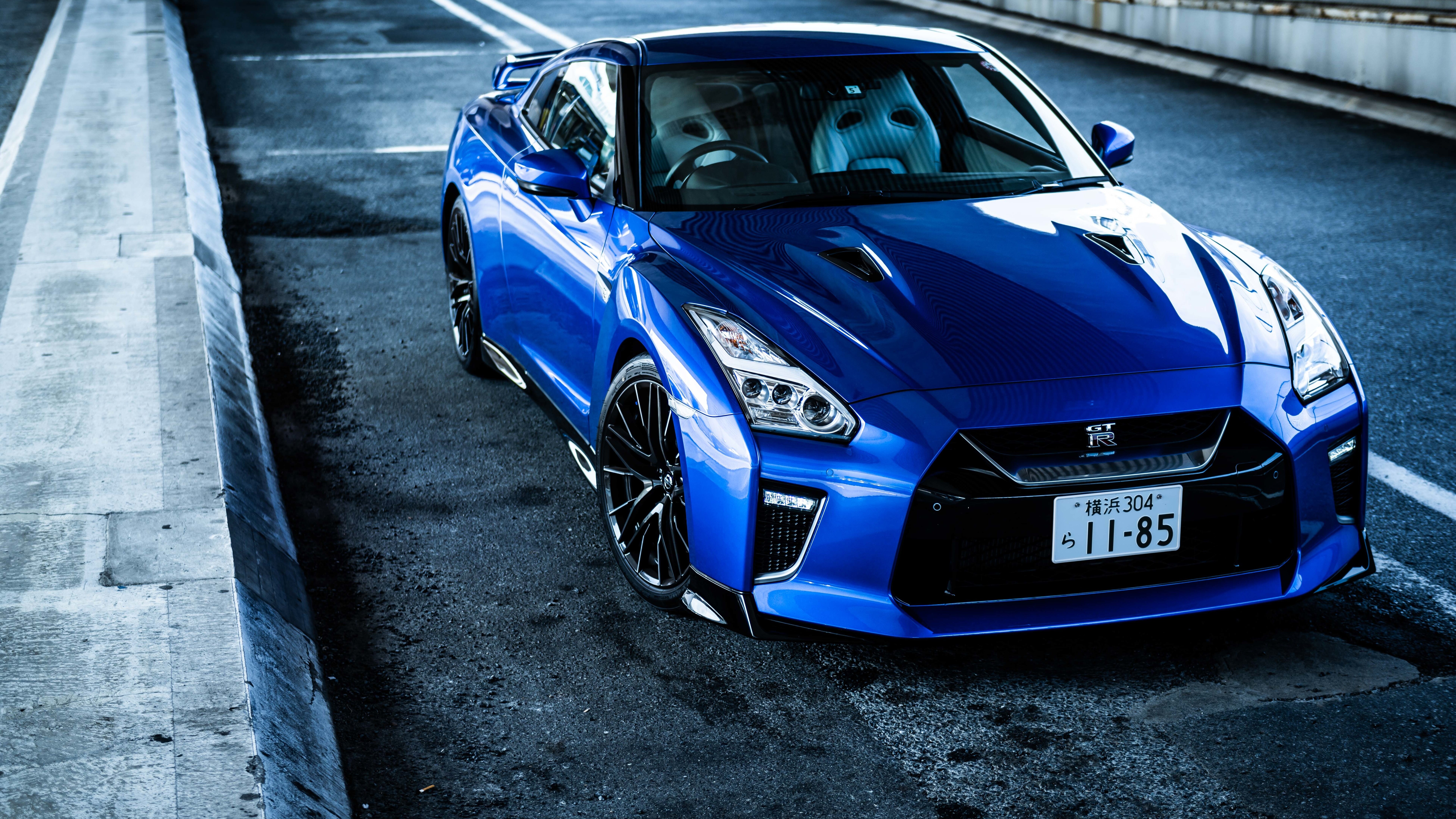 R35 Wallpapers