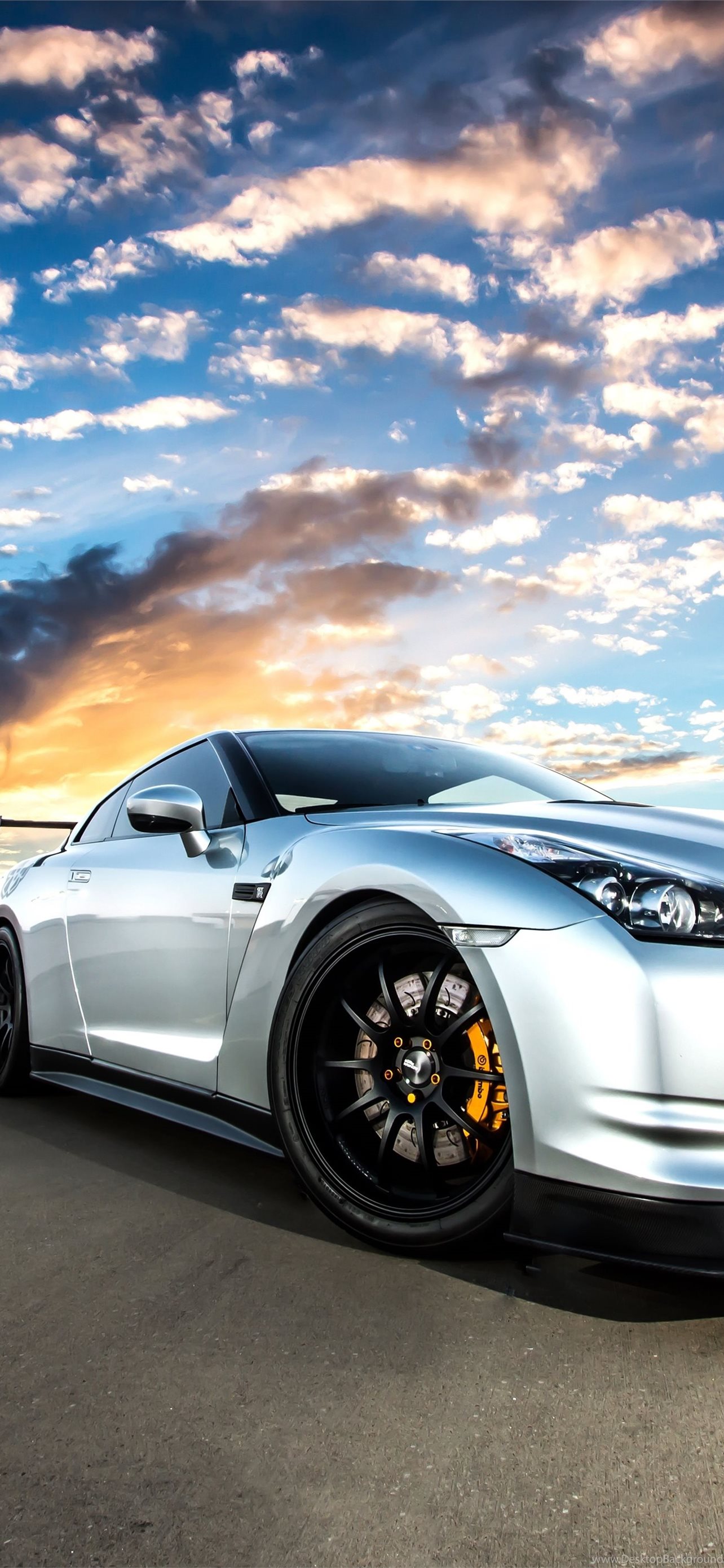 R35 Wallpapers