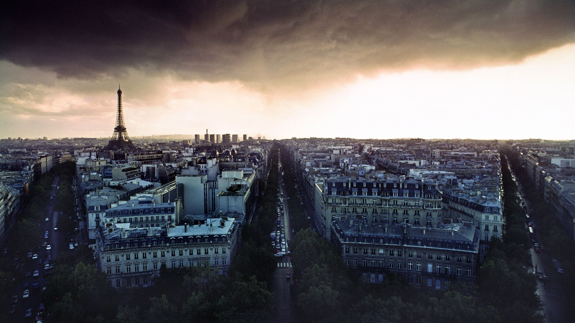 Rainy Paris Live Wallpapers