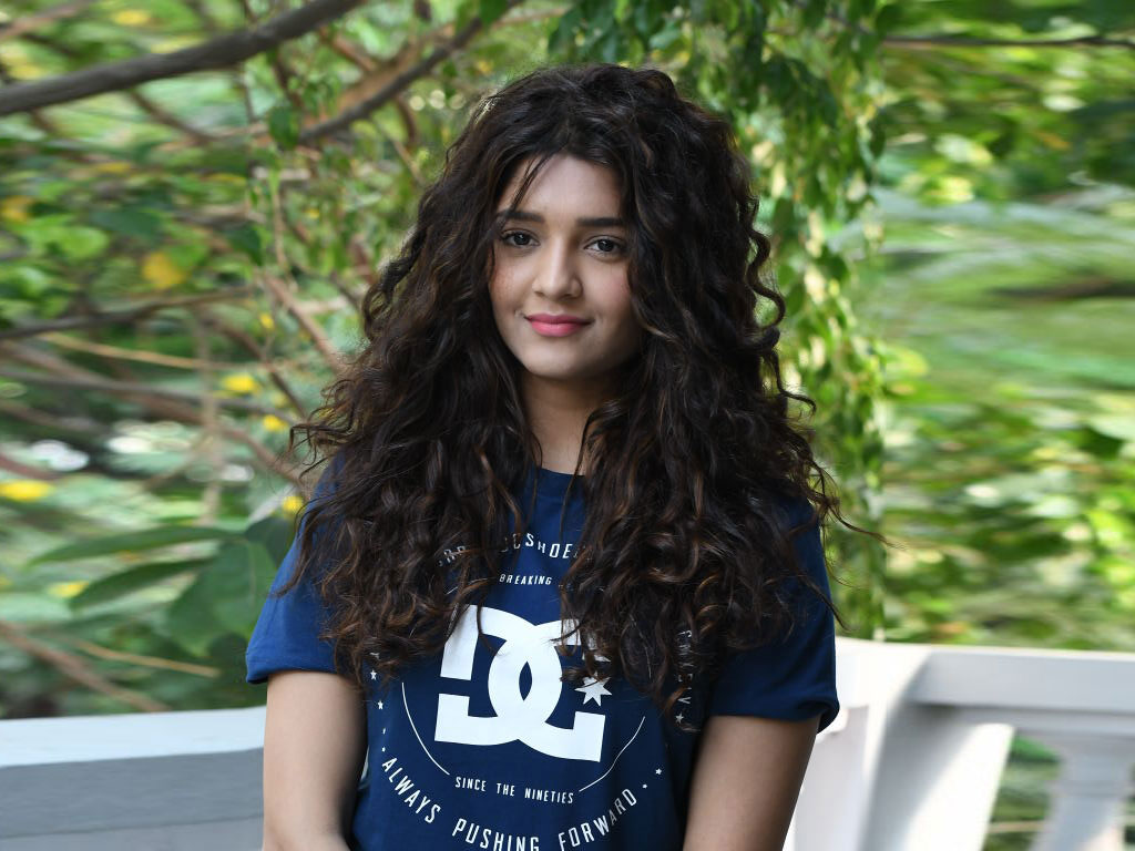 Ritika Singh Hot Wallpapers