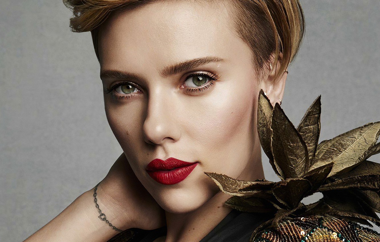 Scarlett Johansson Face Wallpapers