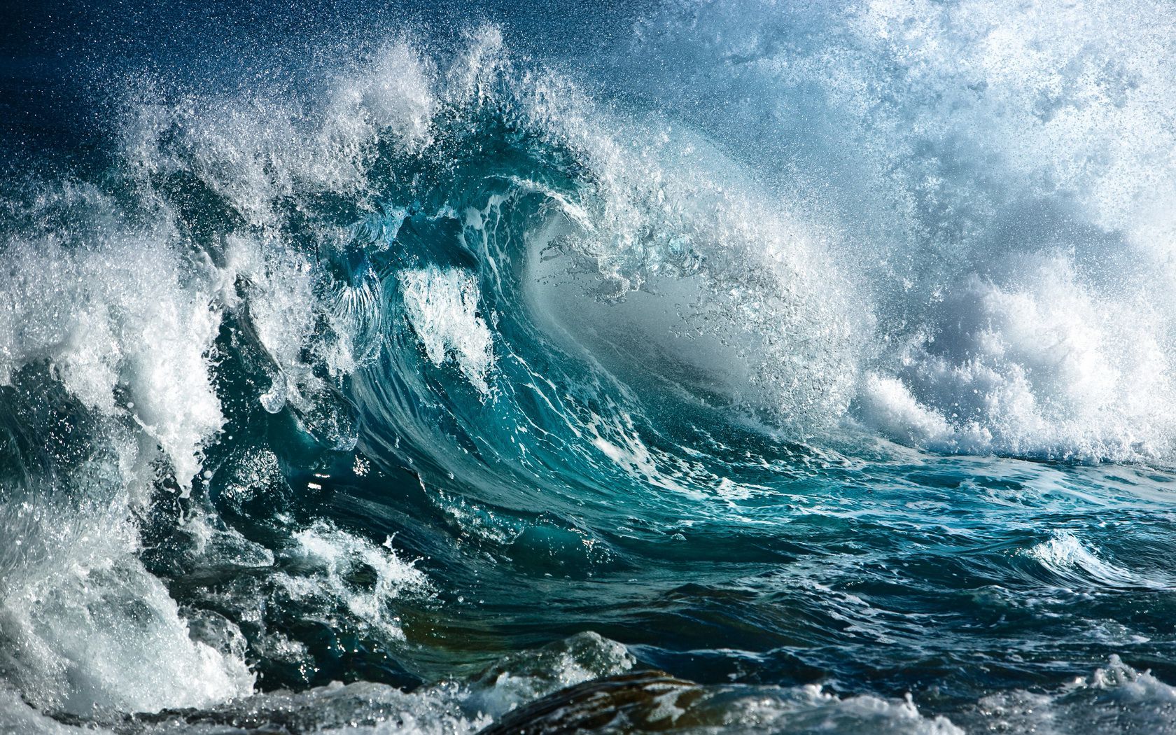 Scary Waves Wallpapers