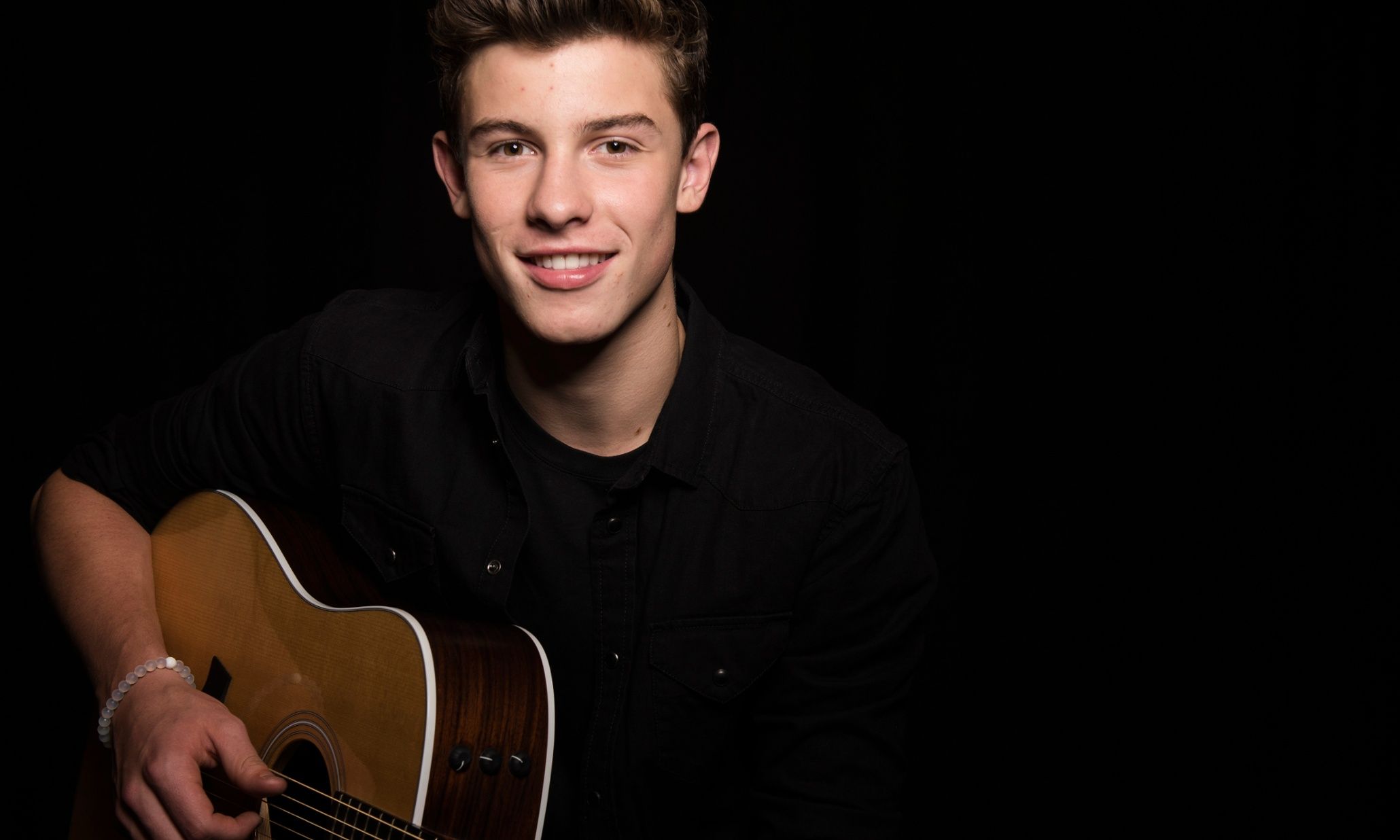 Shawn Mendes 2017 Wallpapers