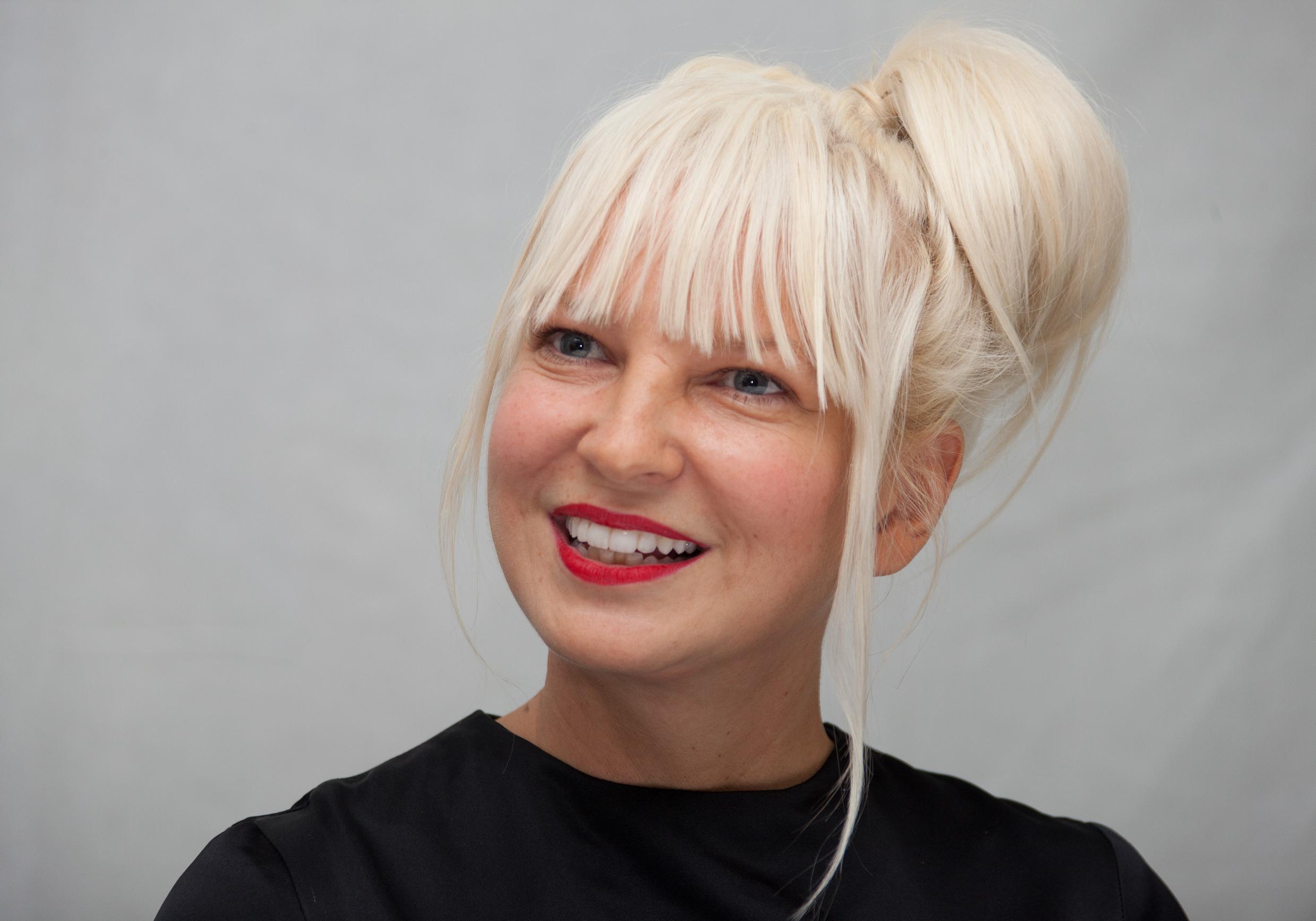 Sia Singer Images Wallpapers