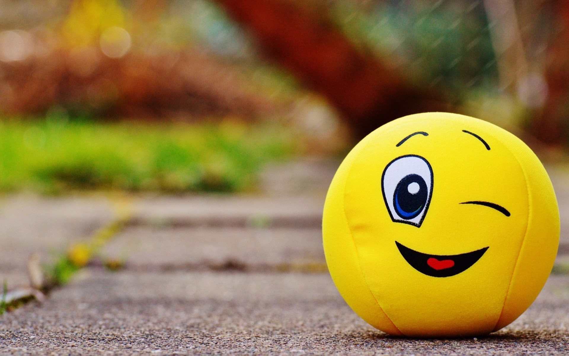 Smiley Face Desktop Wallpapers