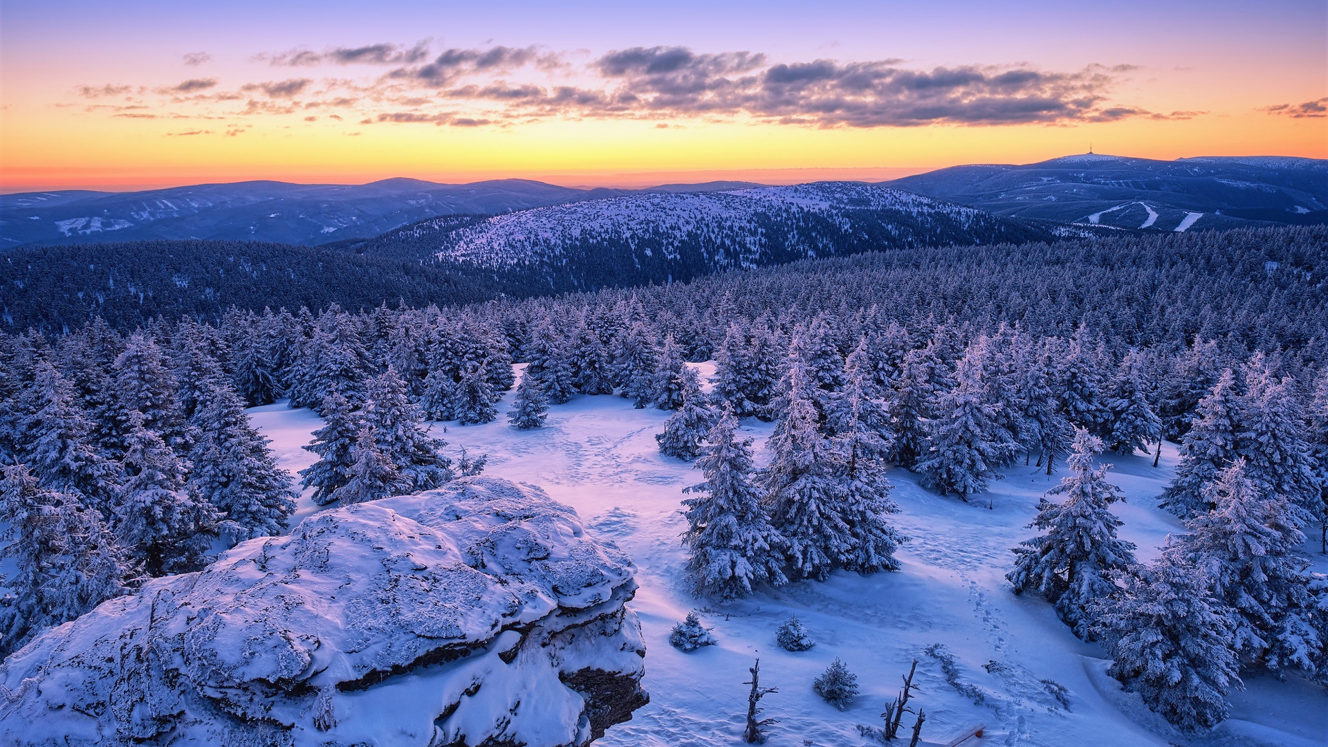 Snow Sunset Wallpapers