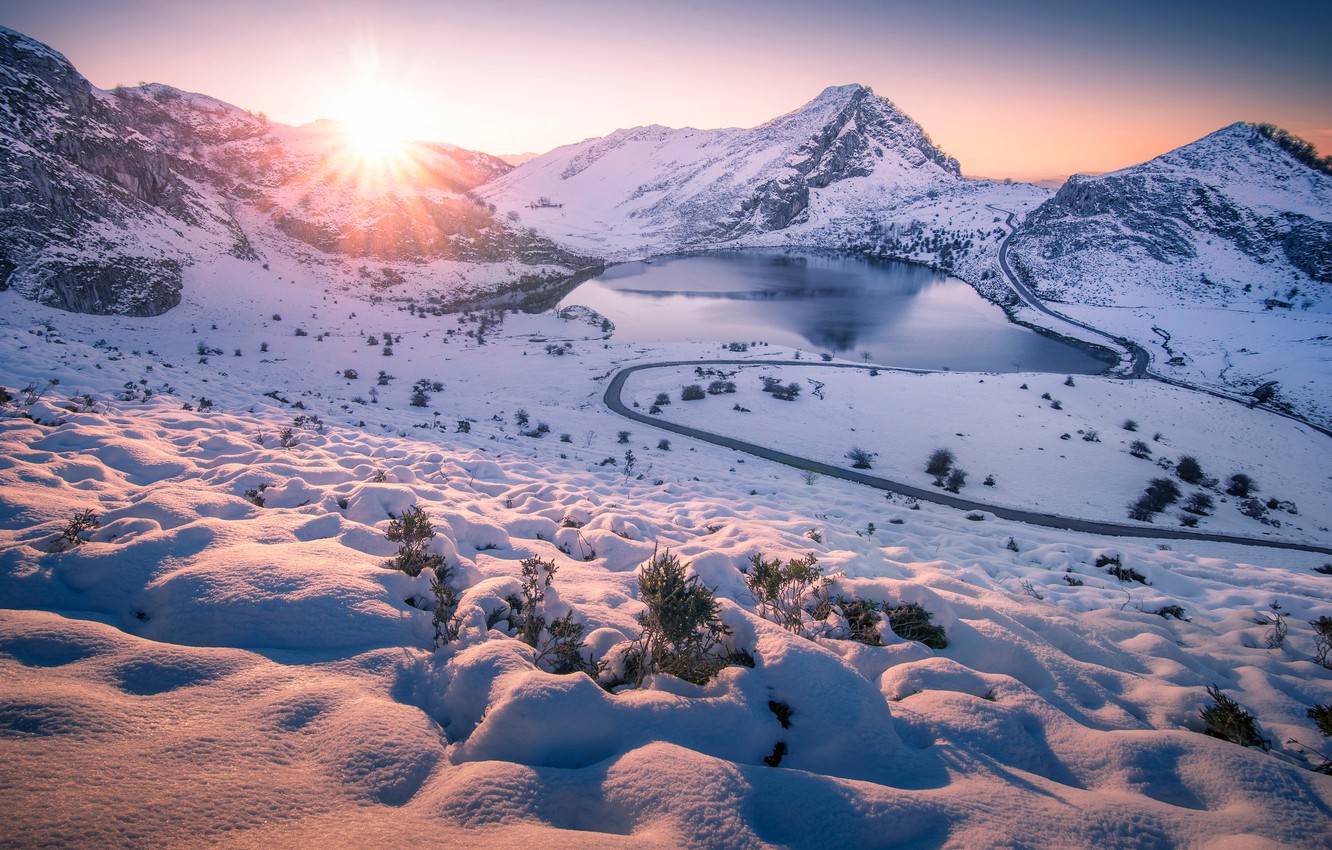 Snowy Mountains Lakes Wallpapers