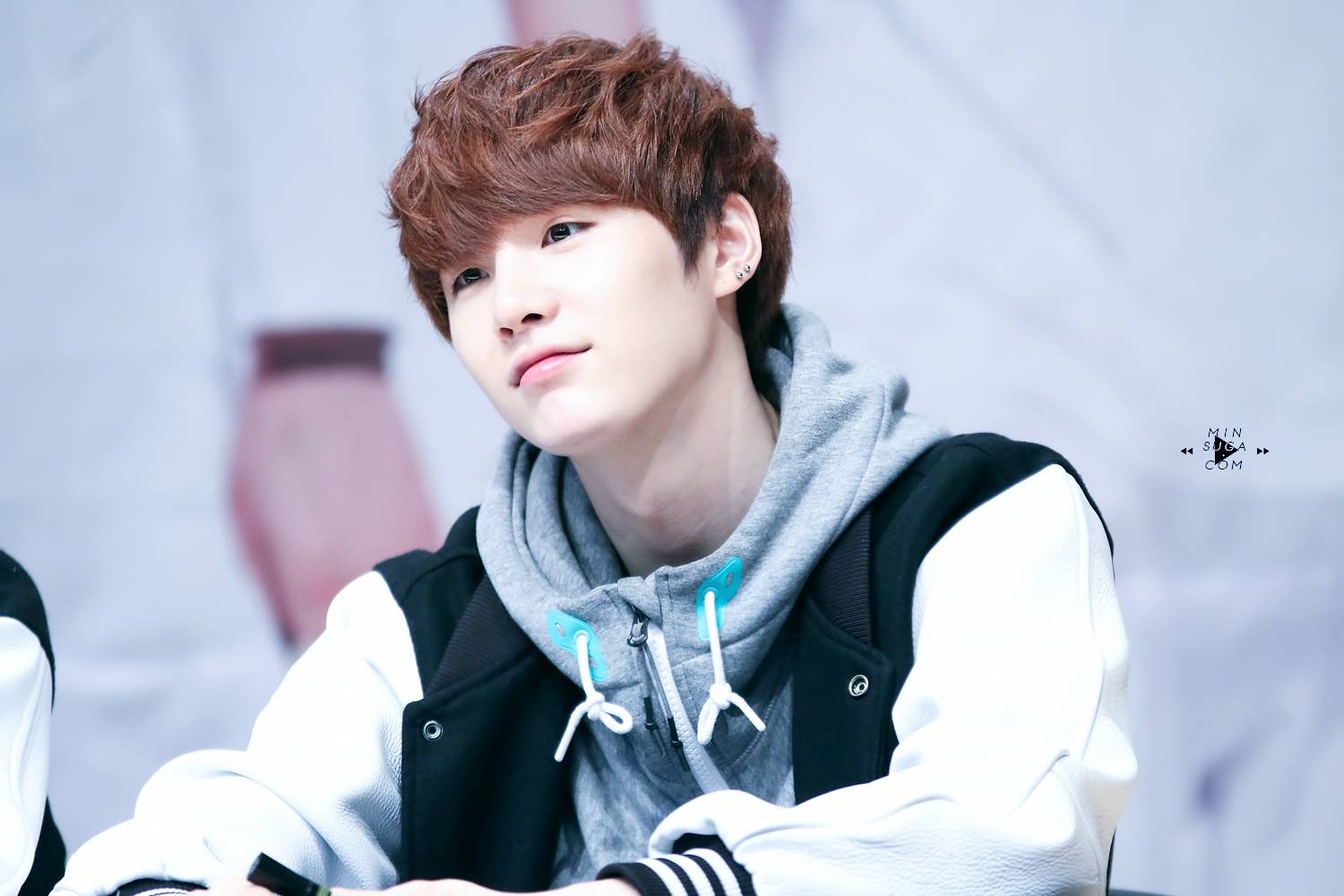 Suga Cute Photos Wallpapers