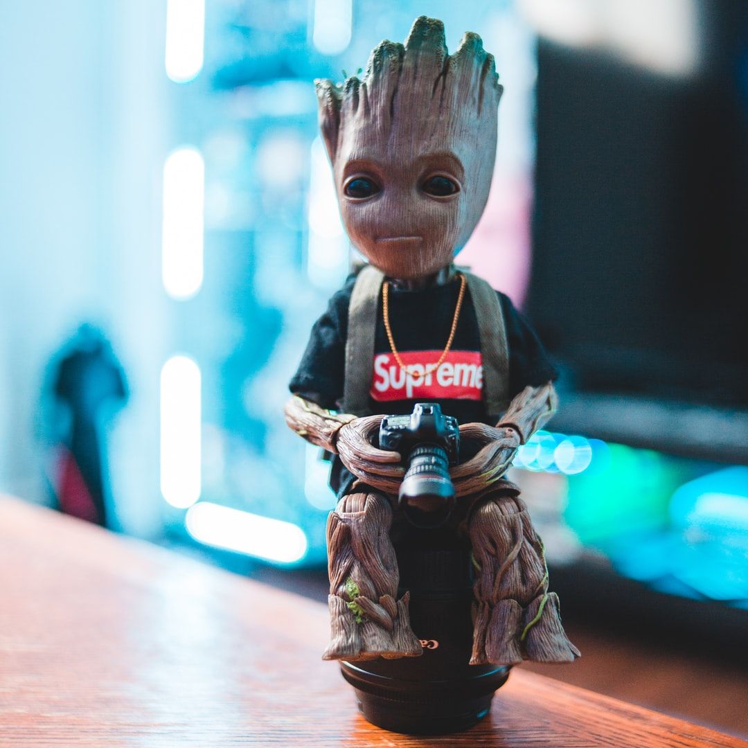 Supreme Groot Wallpapers