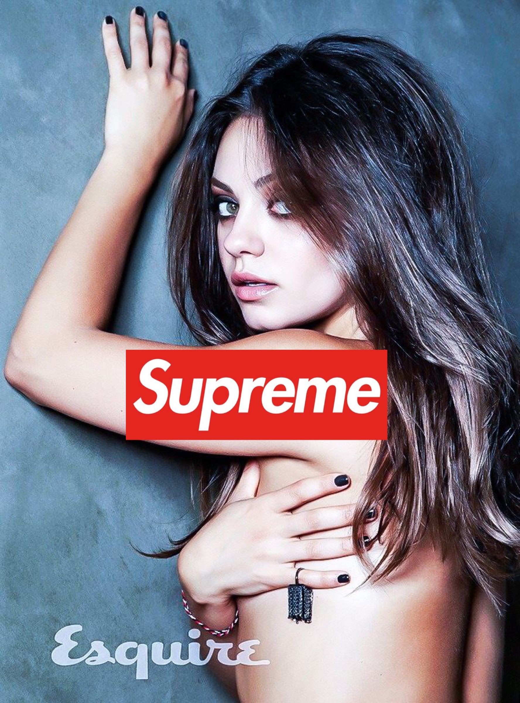 Supreme Girl Wallpapers