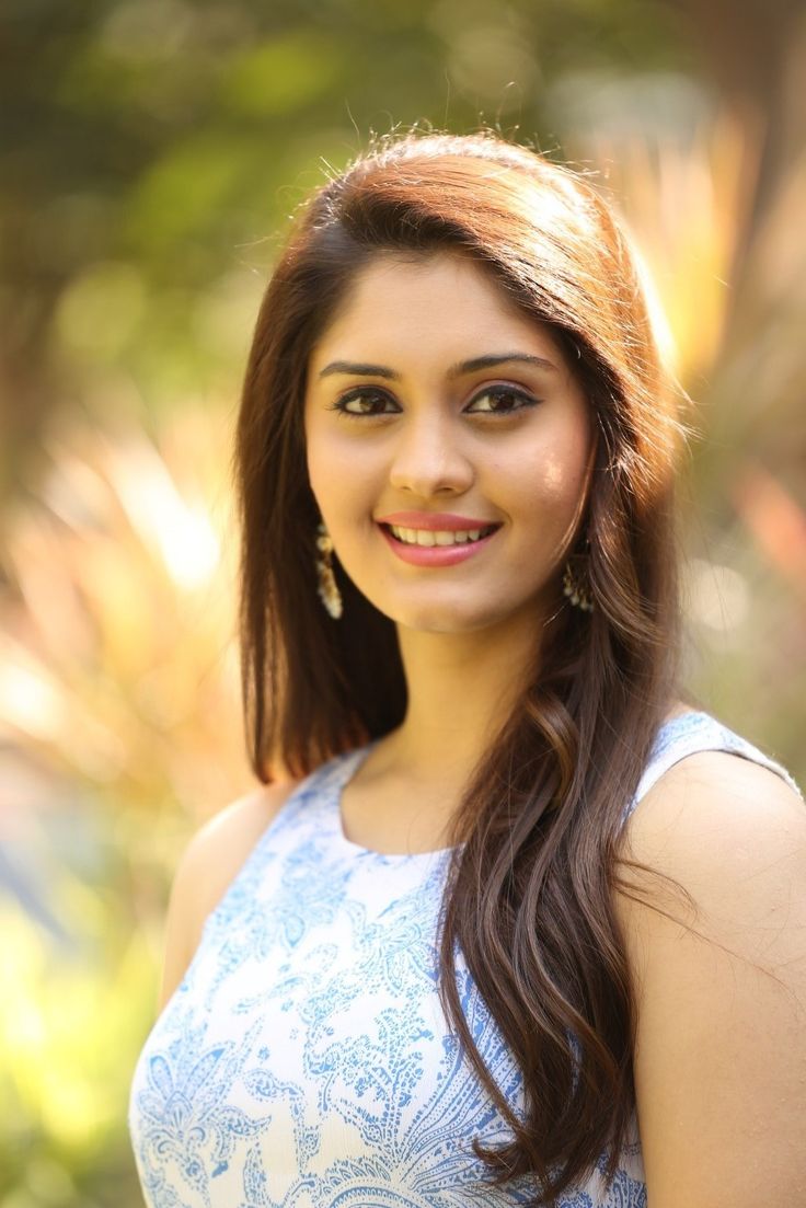 Surabhi Images Wallpapers