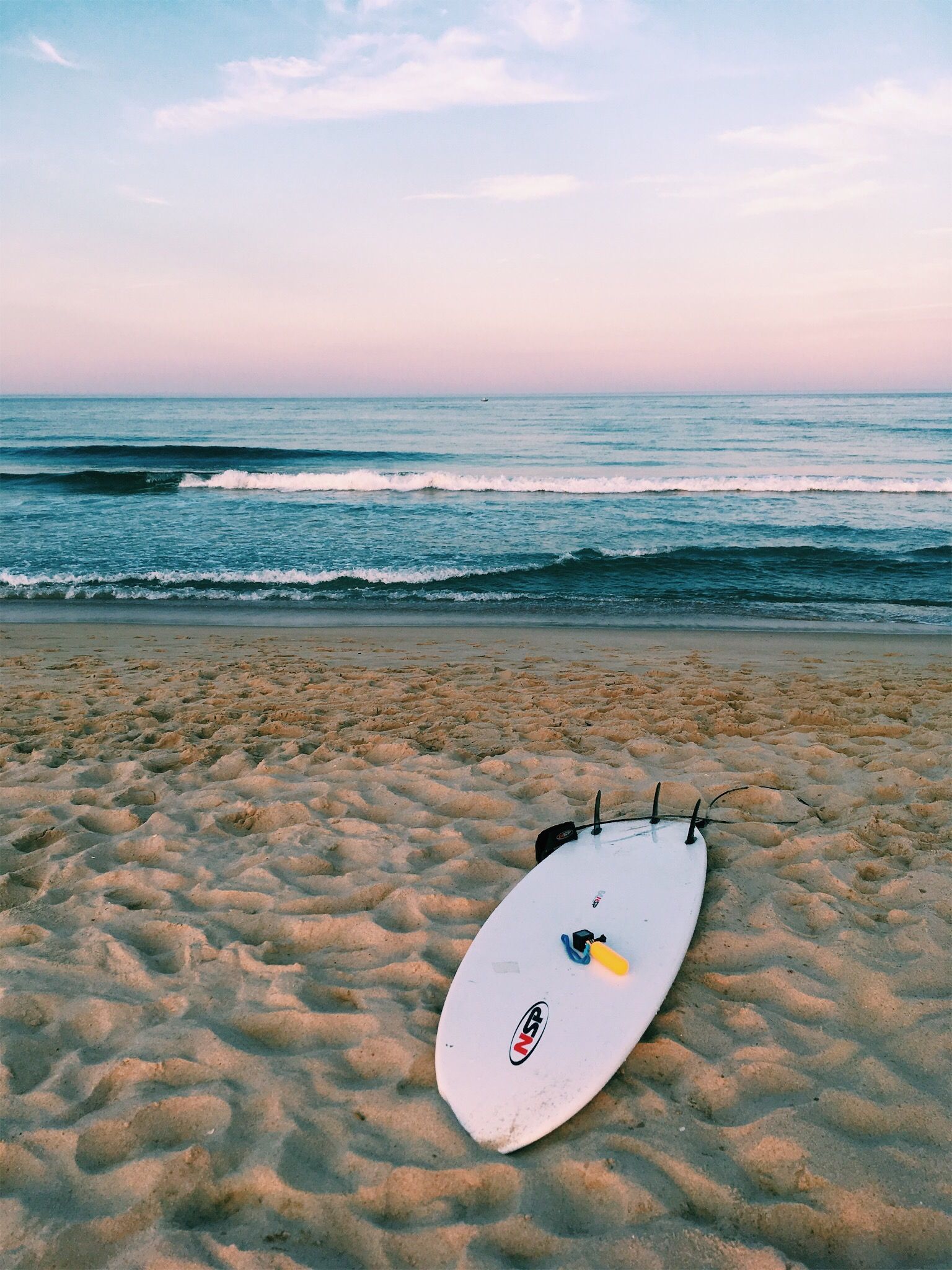 Surfing Aesthetic Wallpapers