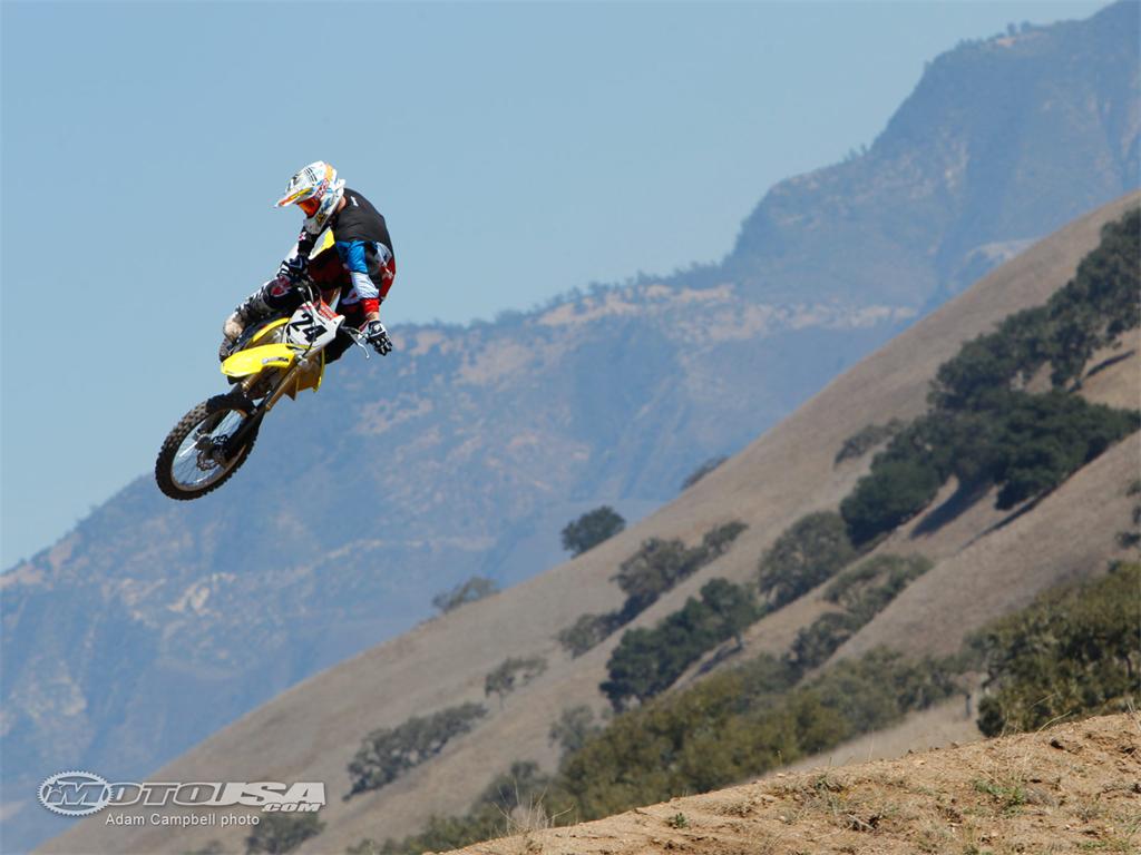 Suzuki Dirt Bike Wallpapers