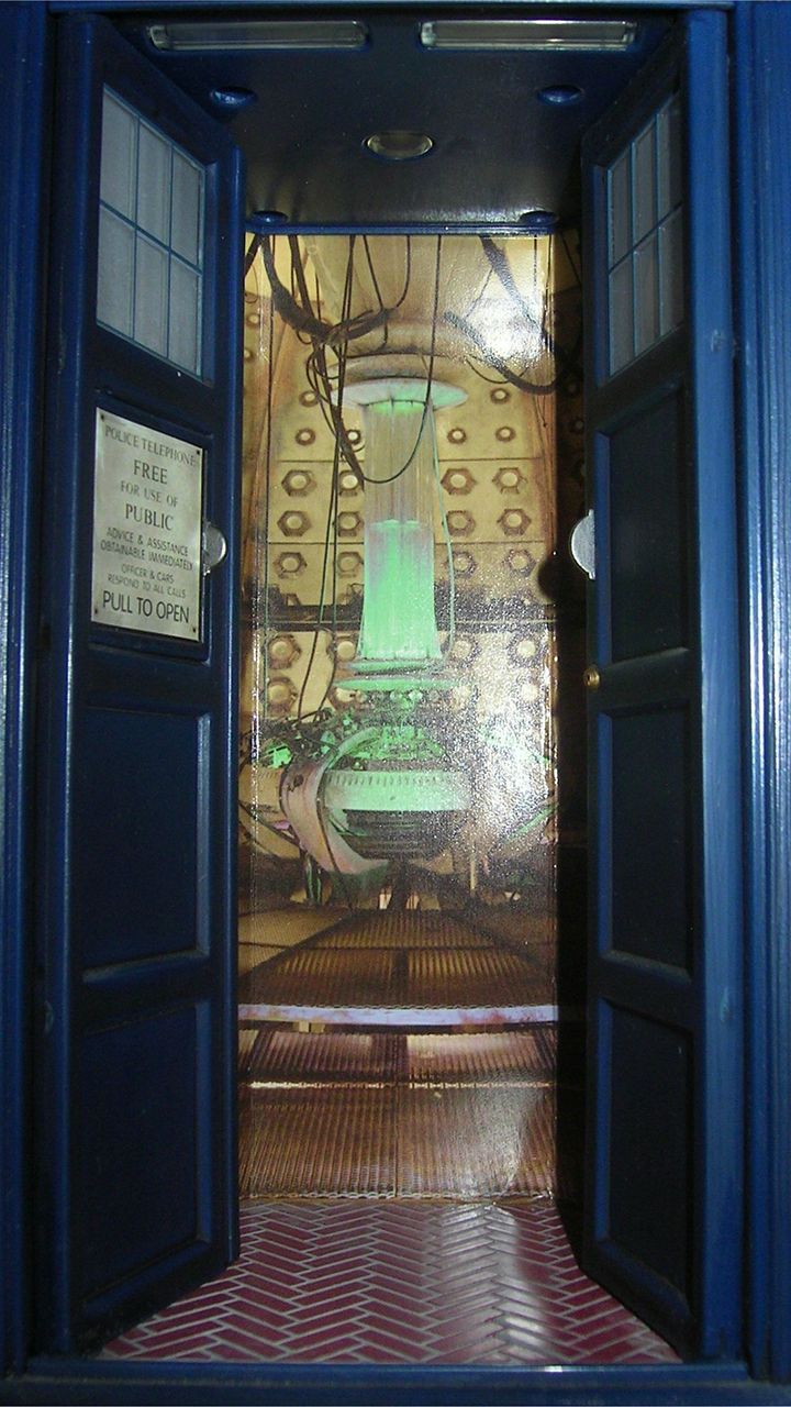 Tardis Iphone Wallpapers