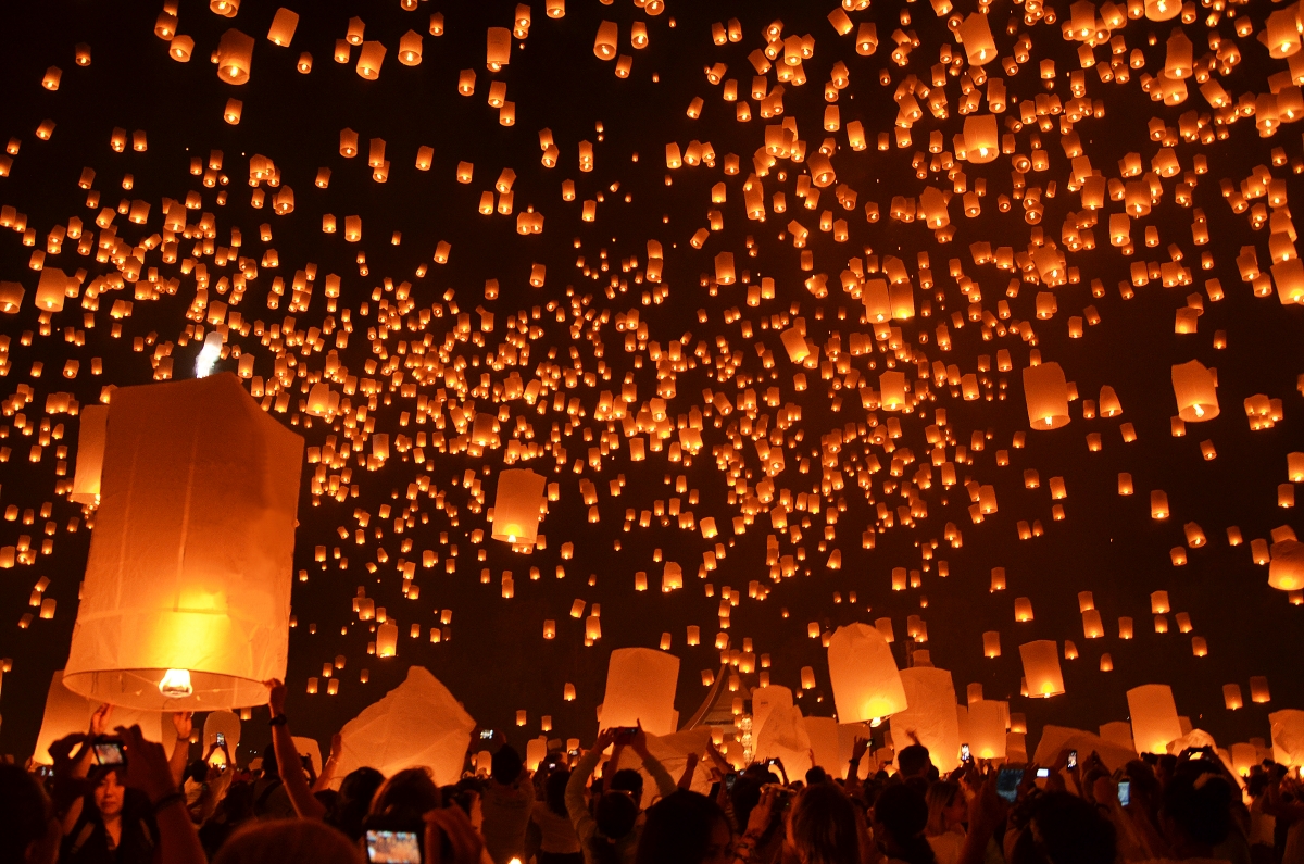 Thai Lantern Festival 2015 Wallpapers