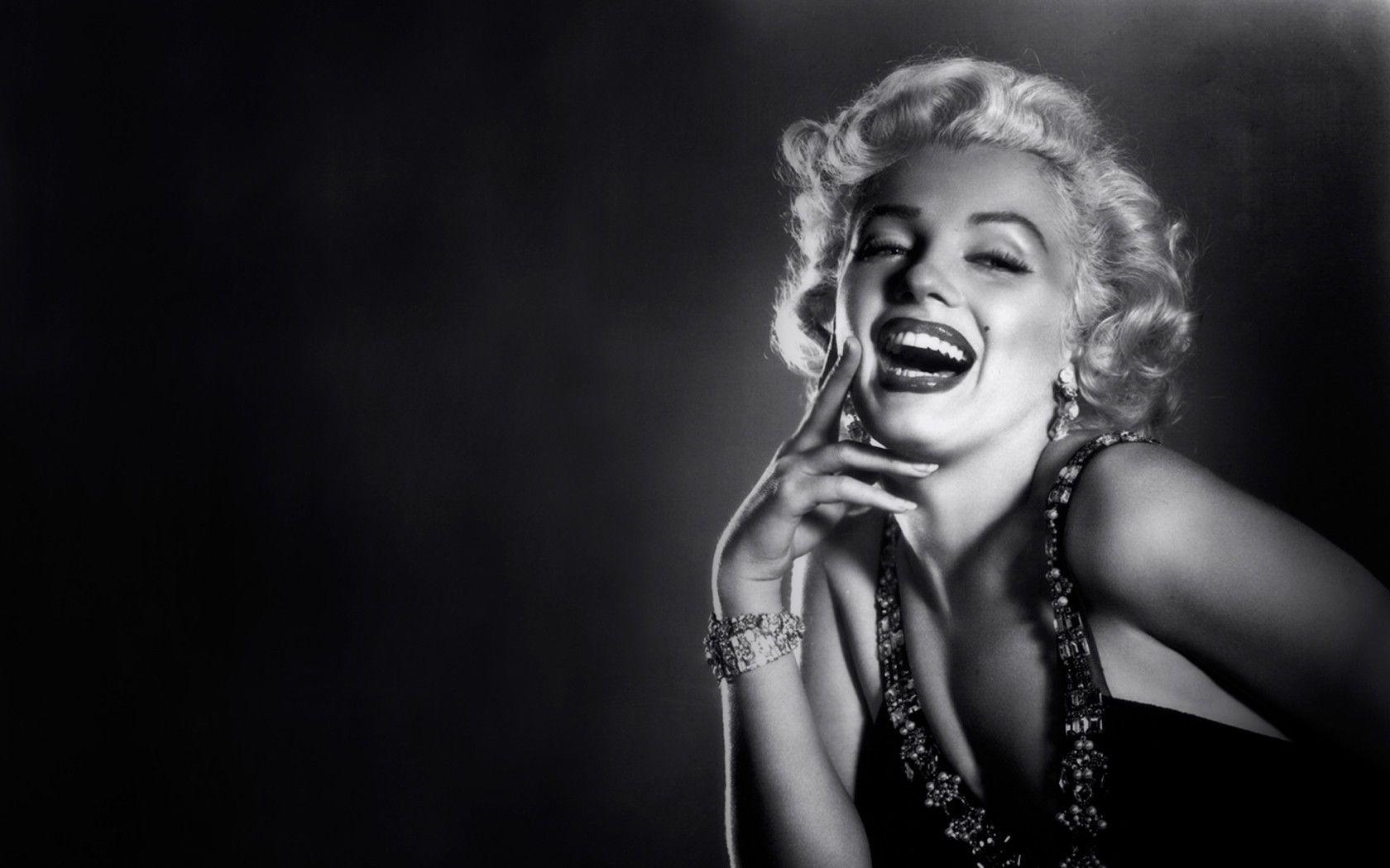 Trippy Marilyn Monroe Wallpapers