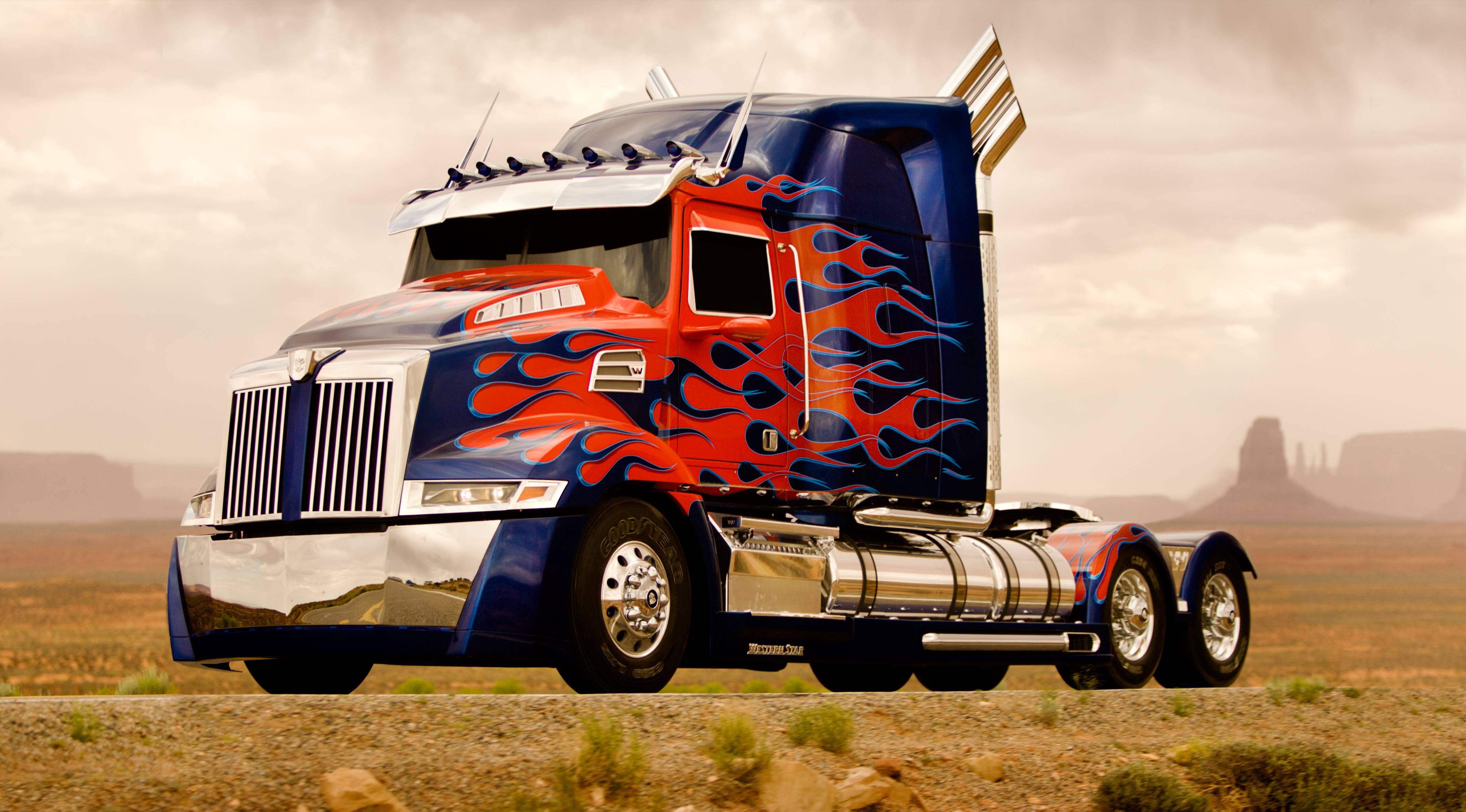 Truck Transformers Wallpapers