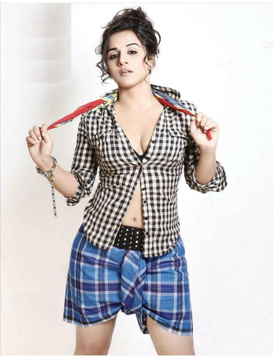 Vidya Balan Hot Wallpapers