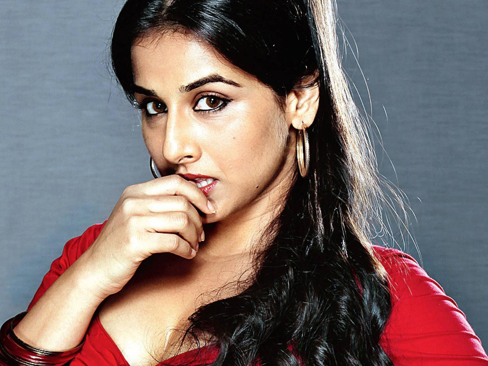 Vidya Balan Hot Wallpapers