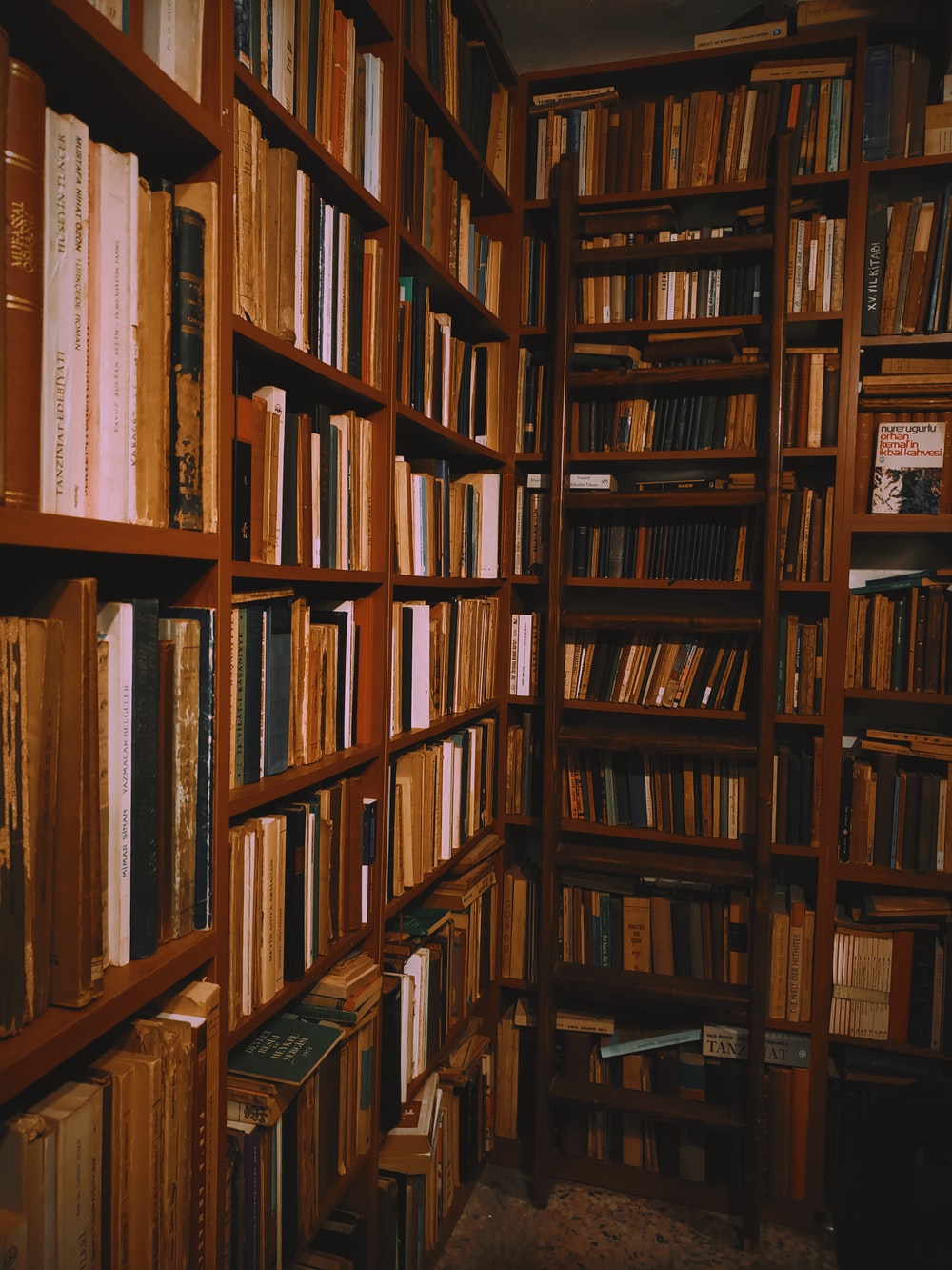 Vintage Library Wallpapers