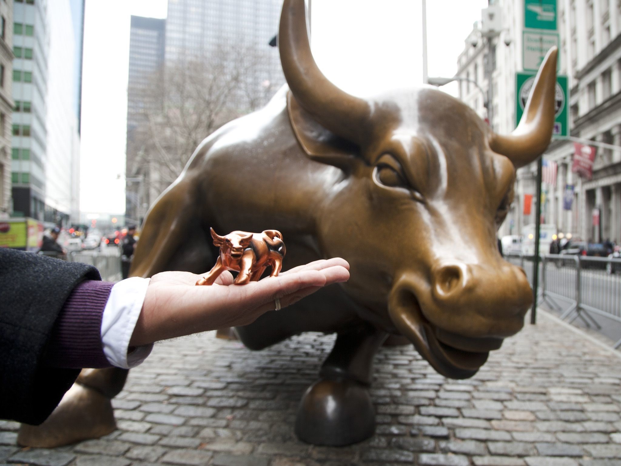 Wall Street Bull Wallpapers